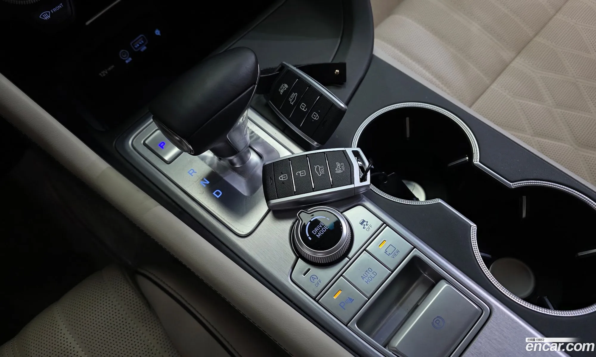 Genesis G70 2018 KMTG341ADJU009636 — 26