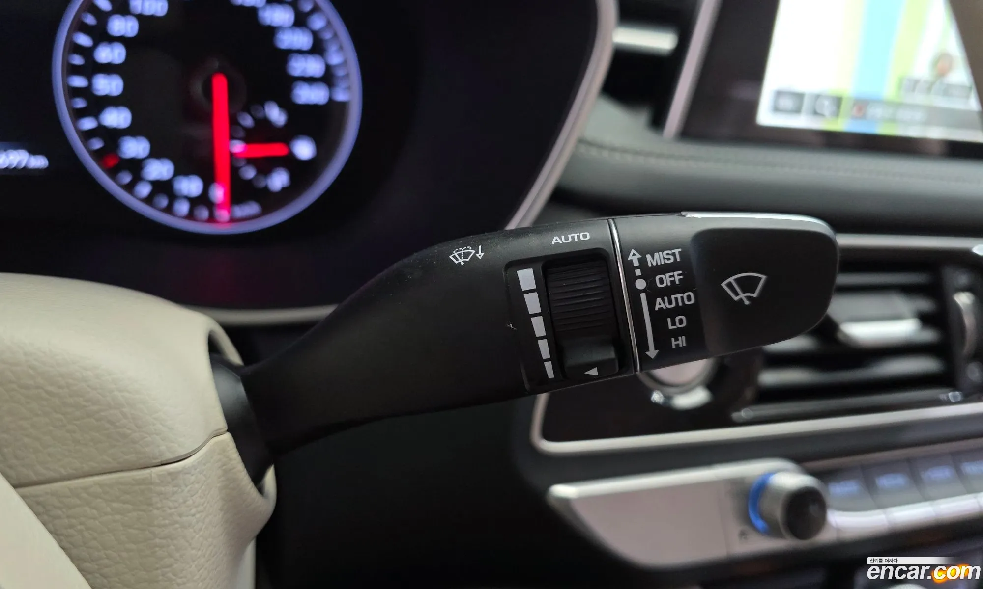 Genesis G70 2018 KMTG341ADJU009636 — 14