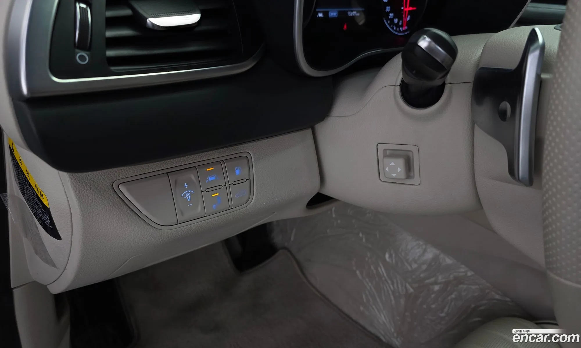 Genesis G70 2018 KMTG341ADJU009636 — 19