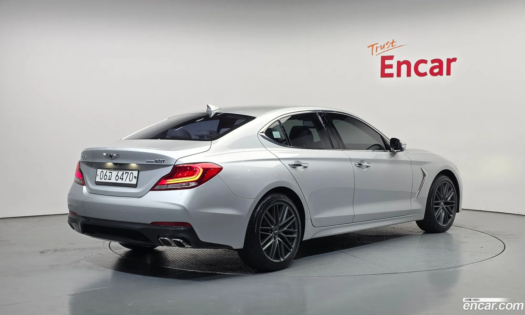 Genesis G70 2018 KMTG341ADJU009636 — 12