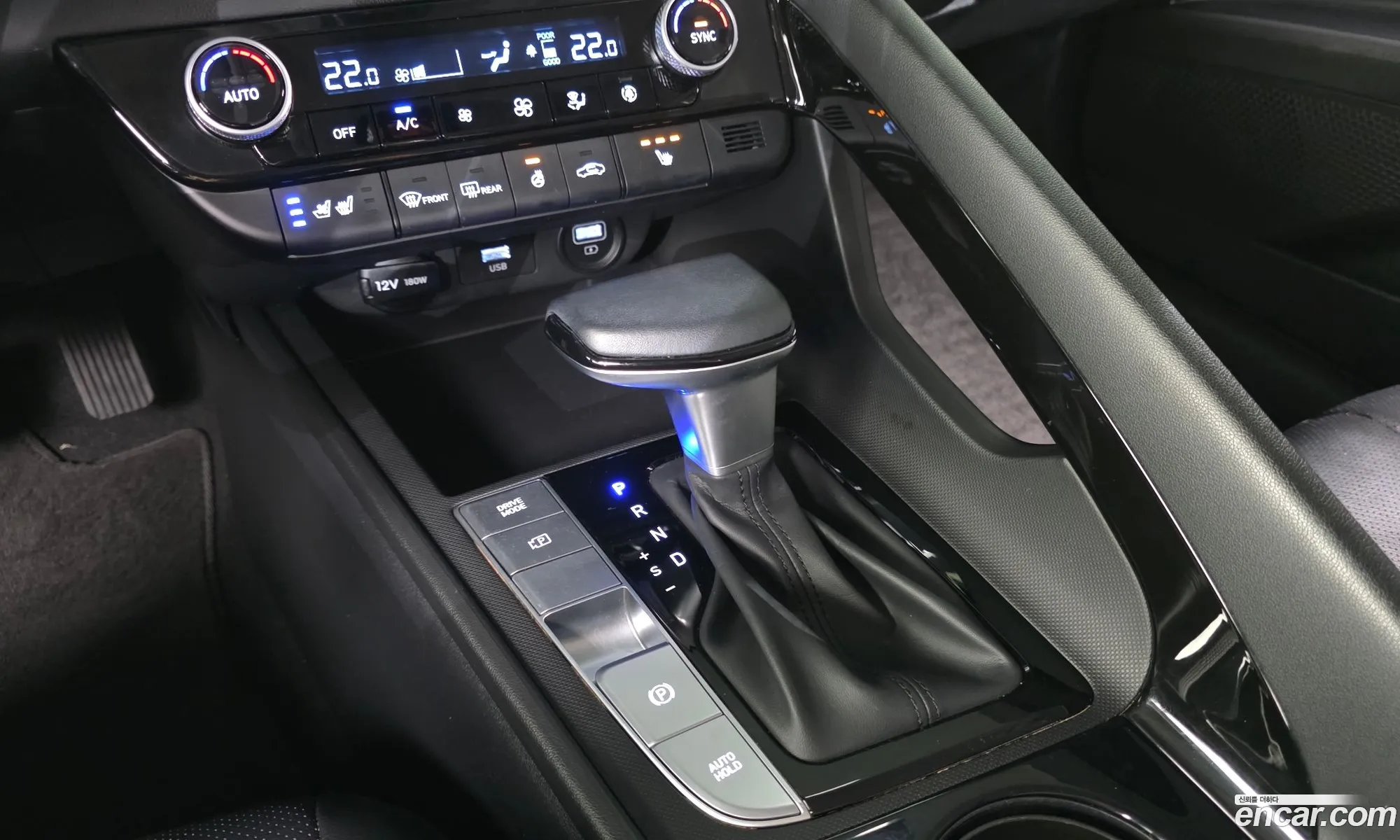 Hyundai Elantra 2021 — 2