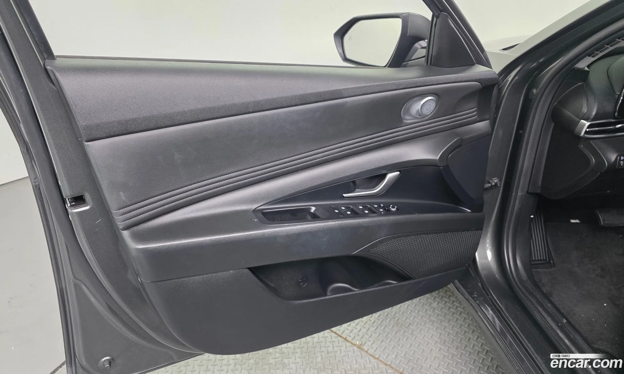 Hyundai Elantra 2021 — 20