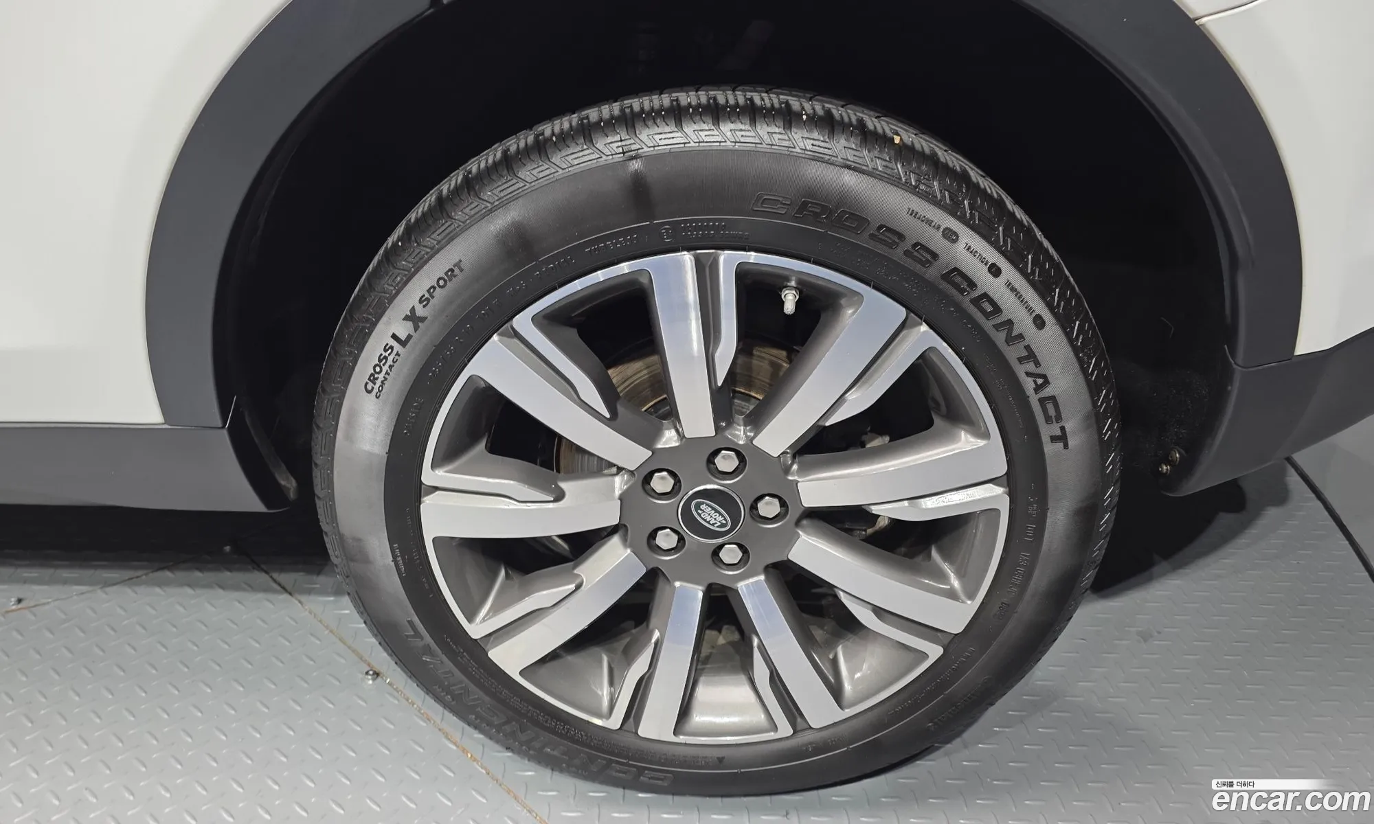 Land Rover Discovery Sport 2018 — 22