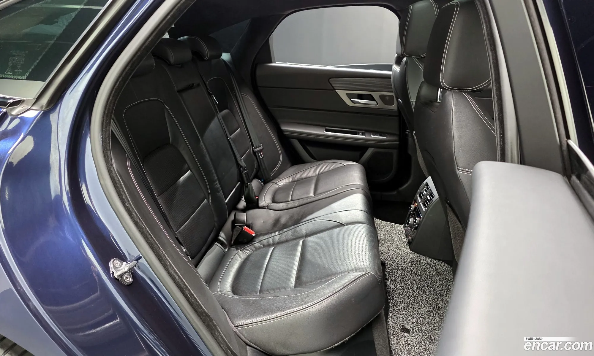 Jaguar XF 2016 SAJBA4BV8GCY00321 — 20