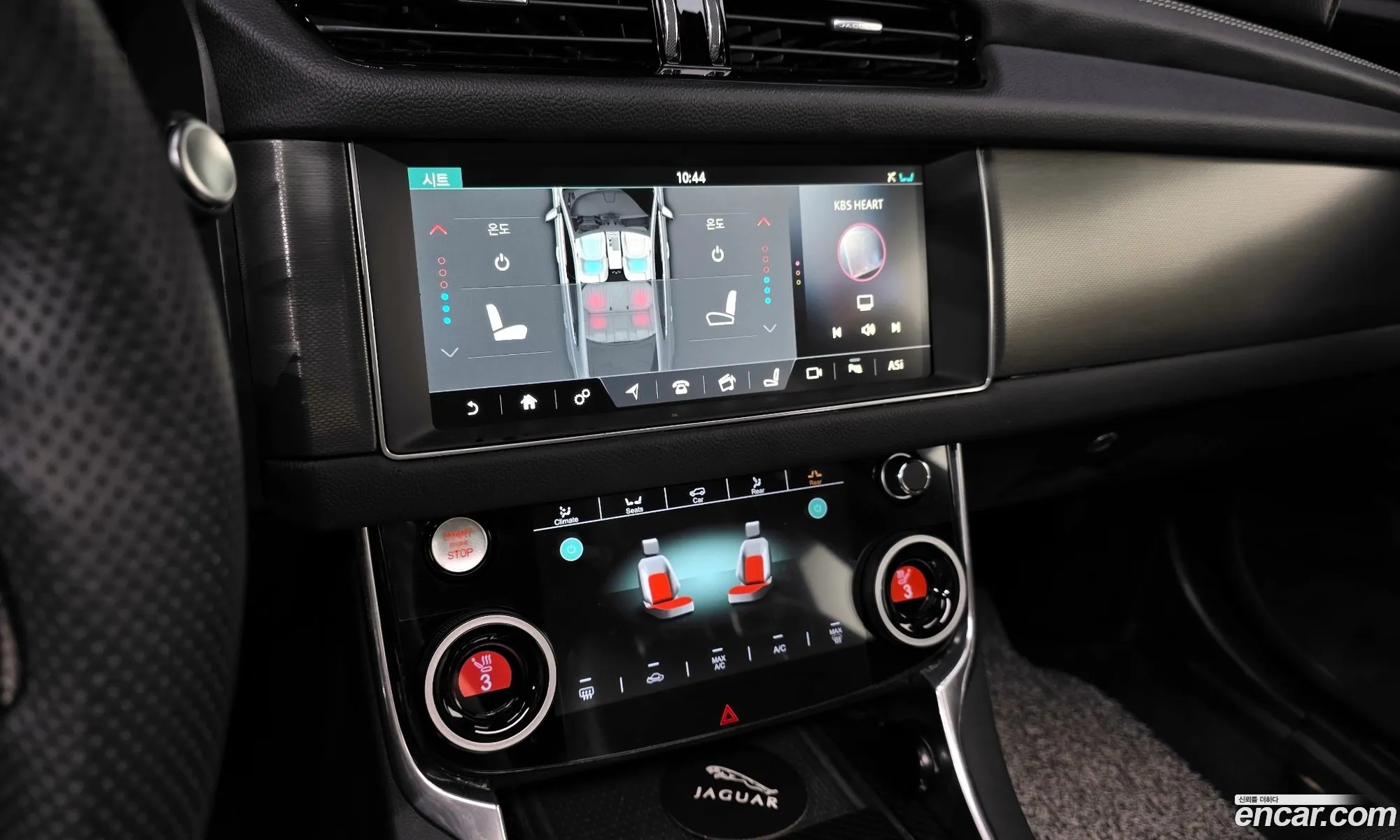 Jaguar XF 2016 SAJBA4BV8GCY00321 — 13