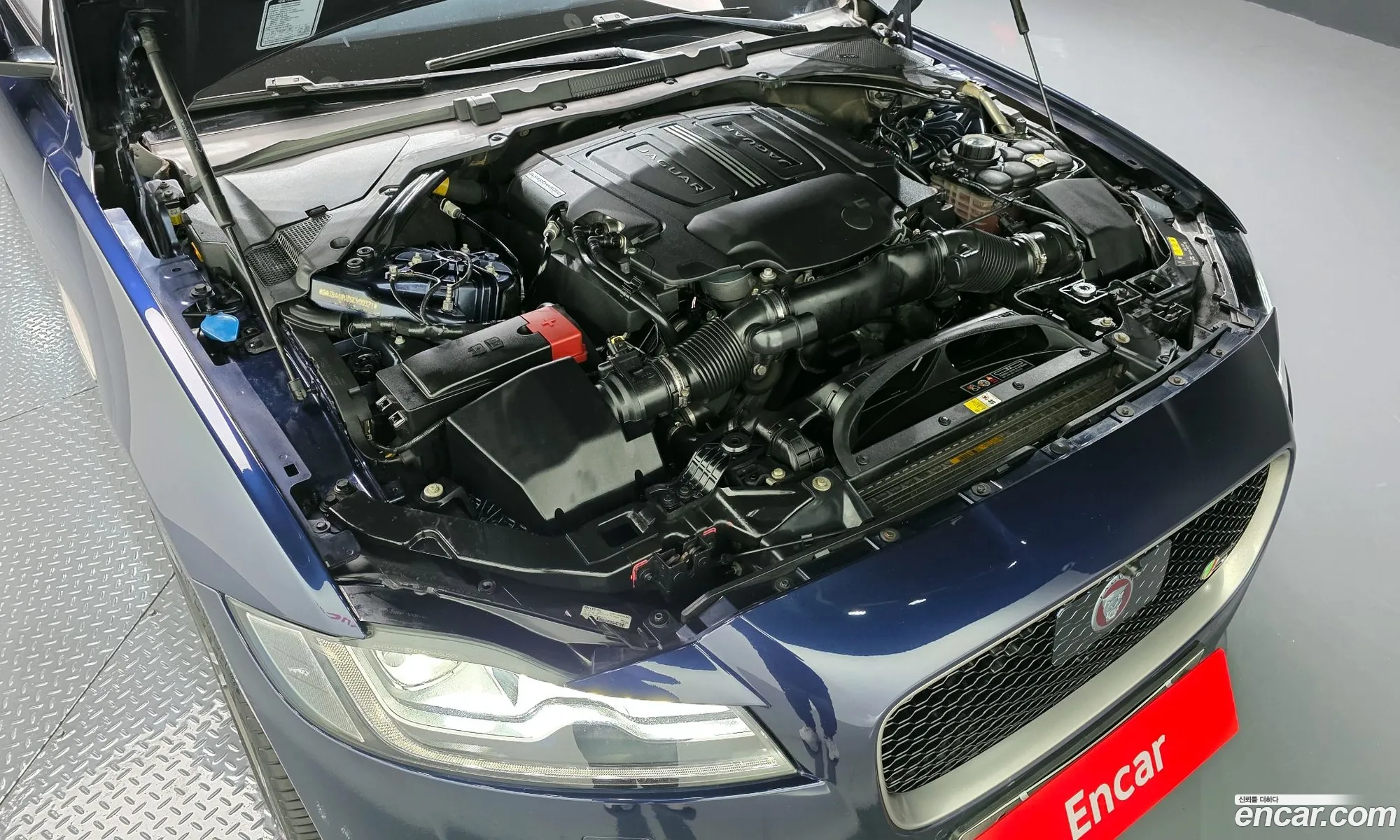 Jaguar XF 2016 SAJBA4BV8GCY00321 — 4