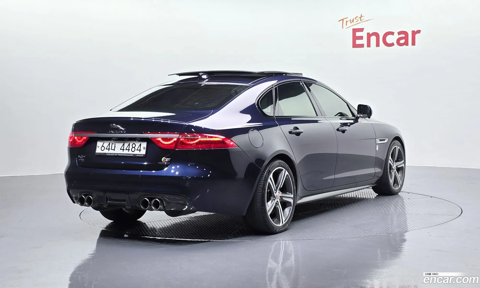 Jaguar XF 2016 SAJBA4BV8GCY00321 — 15