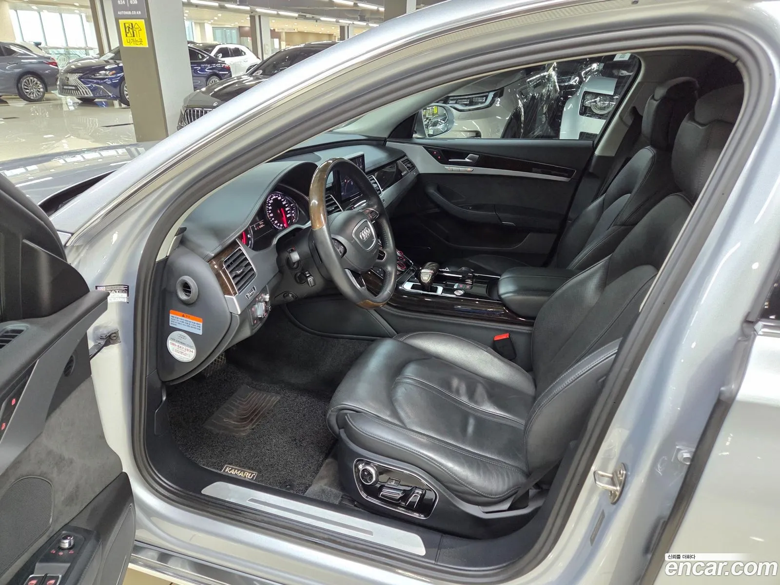 Audi A8 2014 — 18