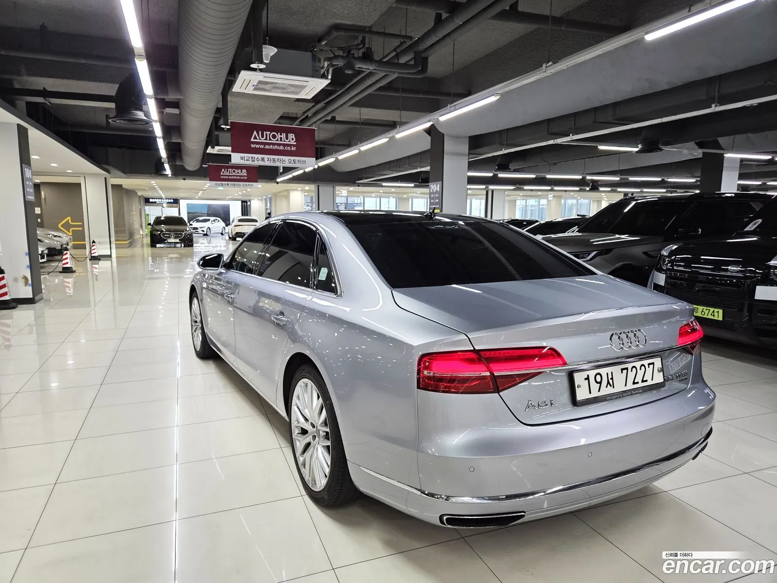 Audi A8 2014 — 10