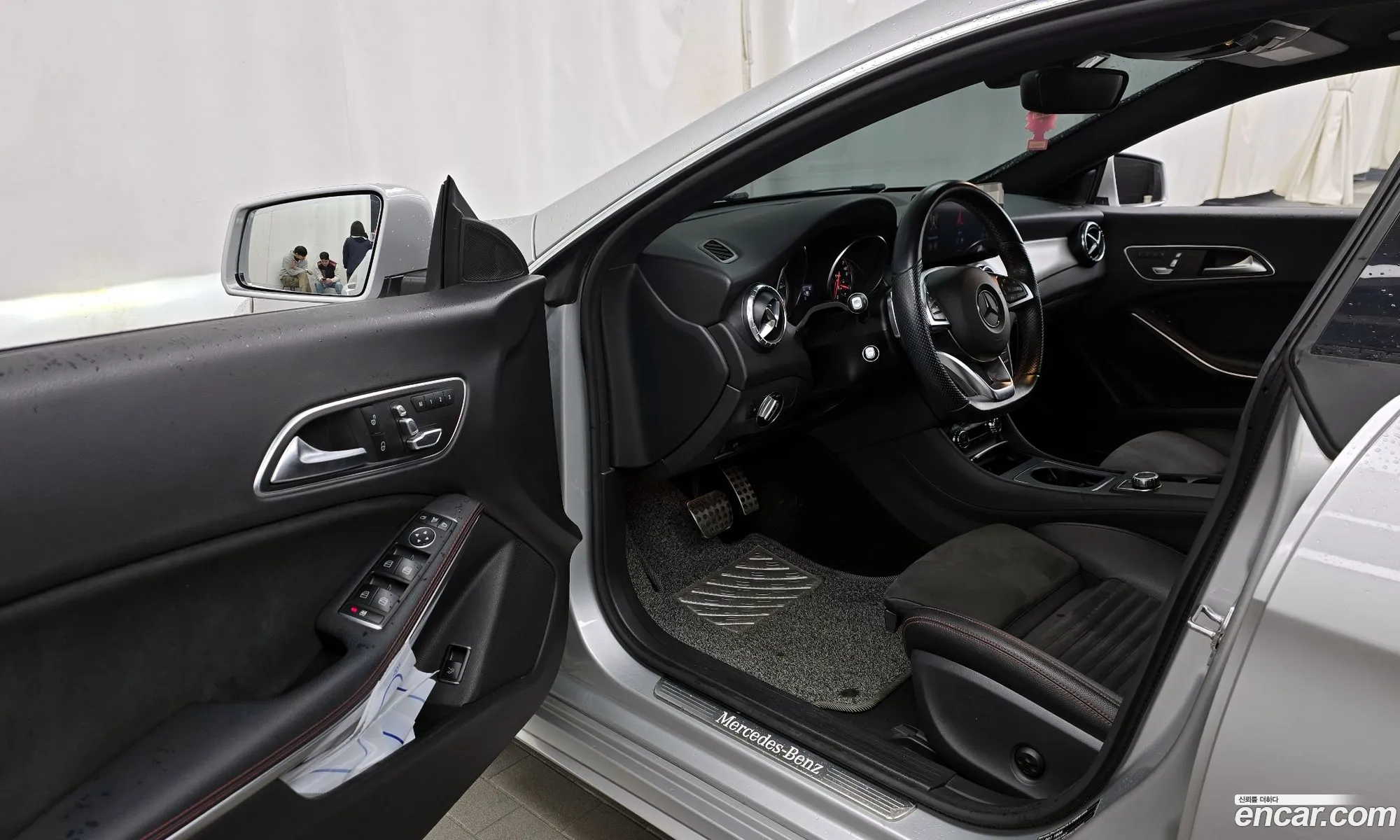 Mercedes-Benz CLA-Class C117 2018 — 24