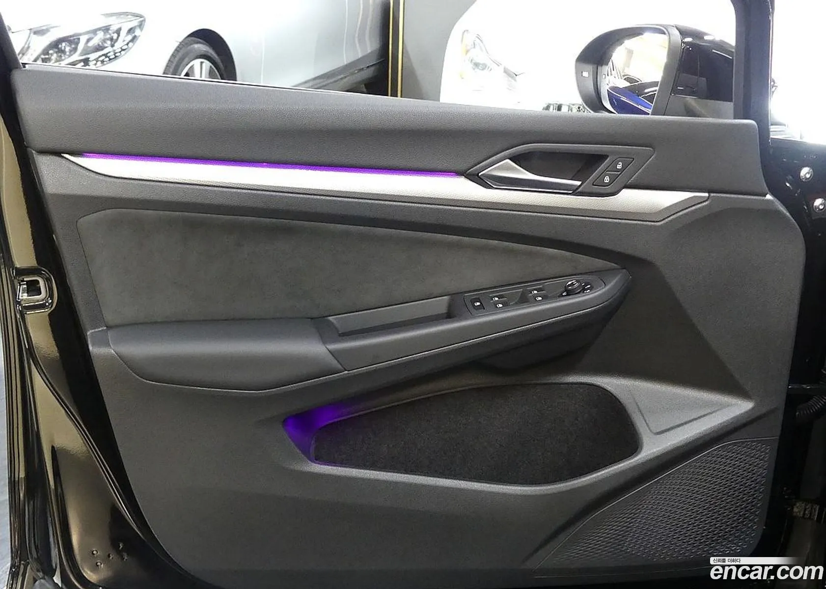 Volkswagen Golf 8th Gen 2025 — 14