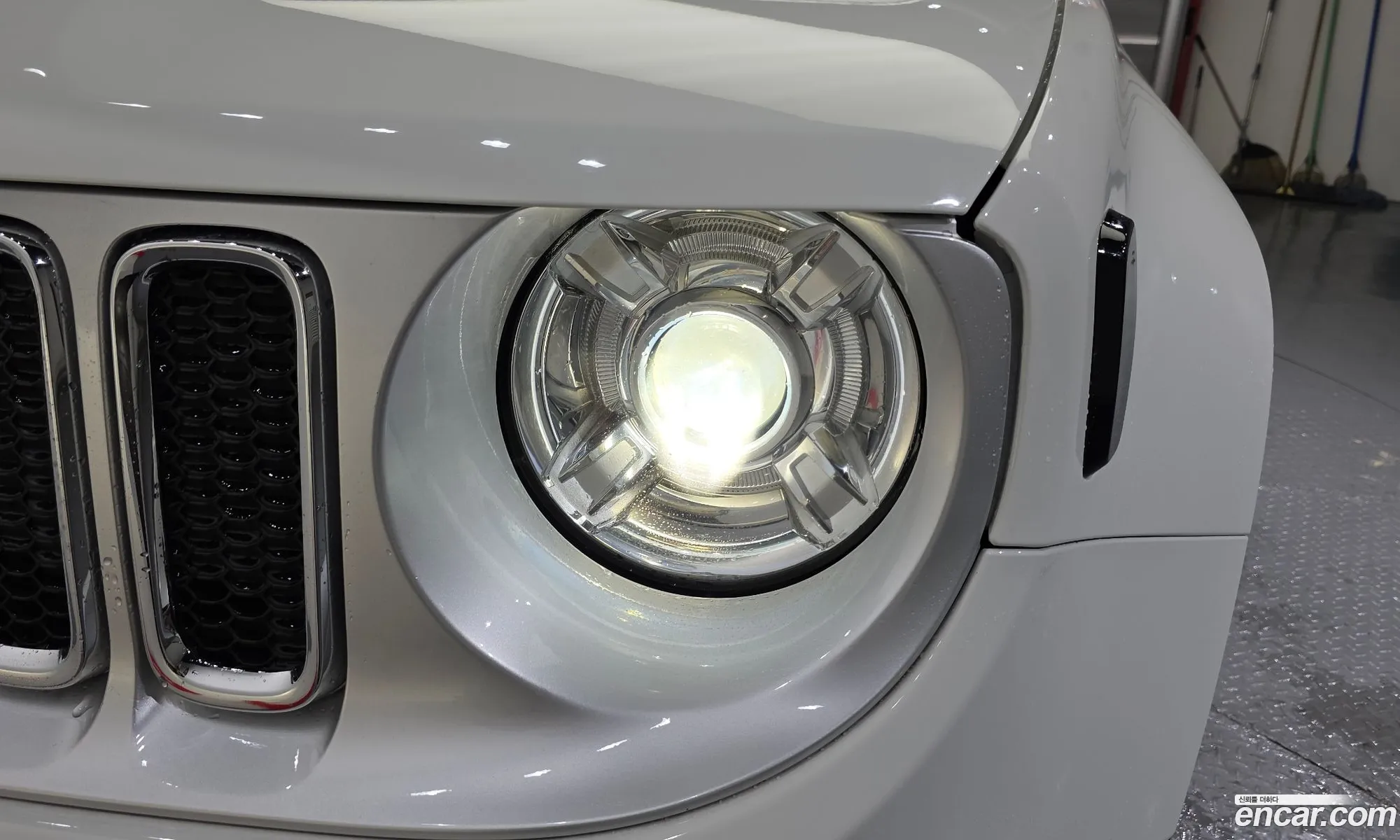 Jeep Renegade 2018 1C4BU0000JPH47624 — 25