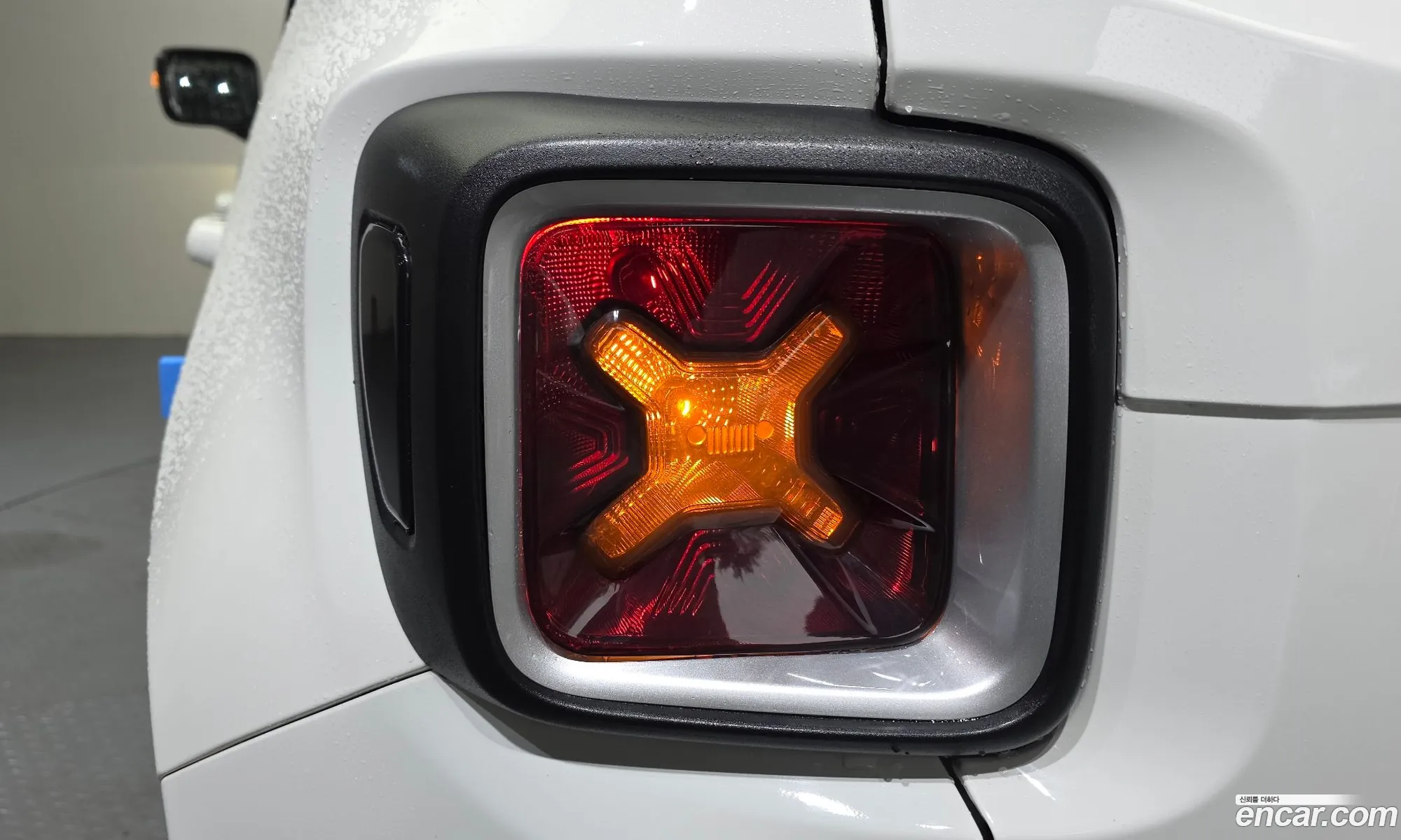 Jeep Renegade 2018 1C4BU0000JPH47624 — 27