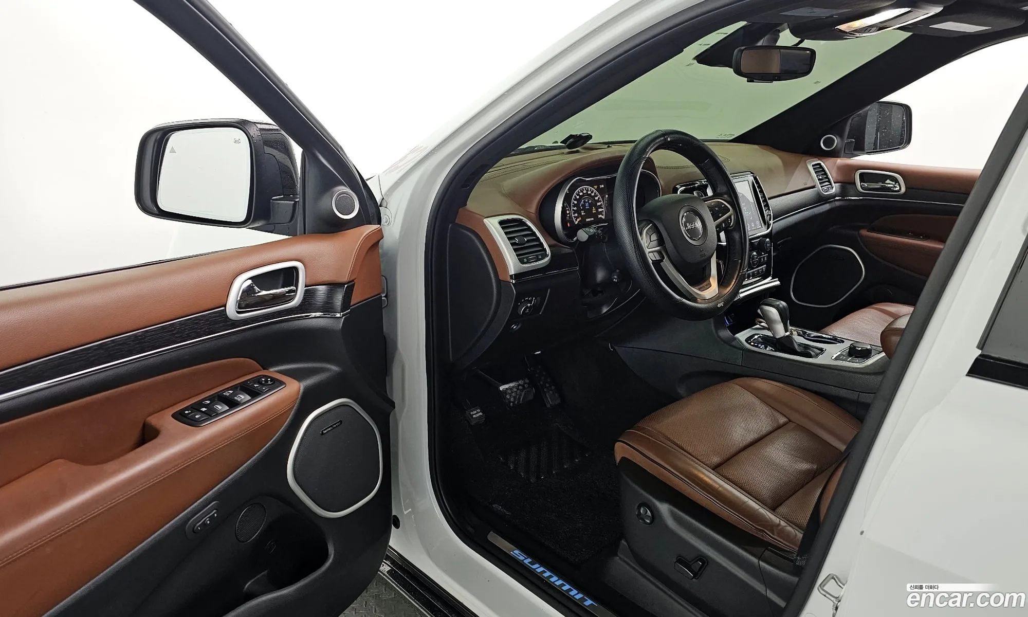 Jeep Grand Cherokee 2021 — 14