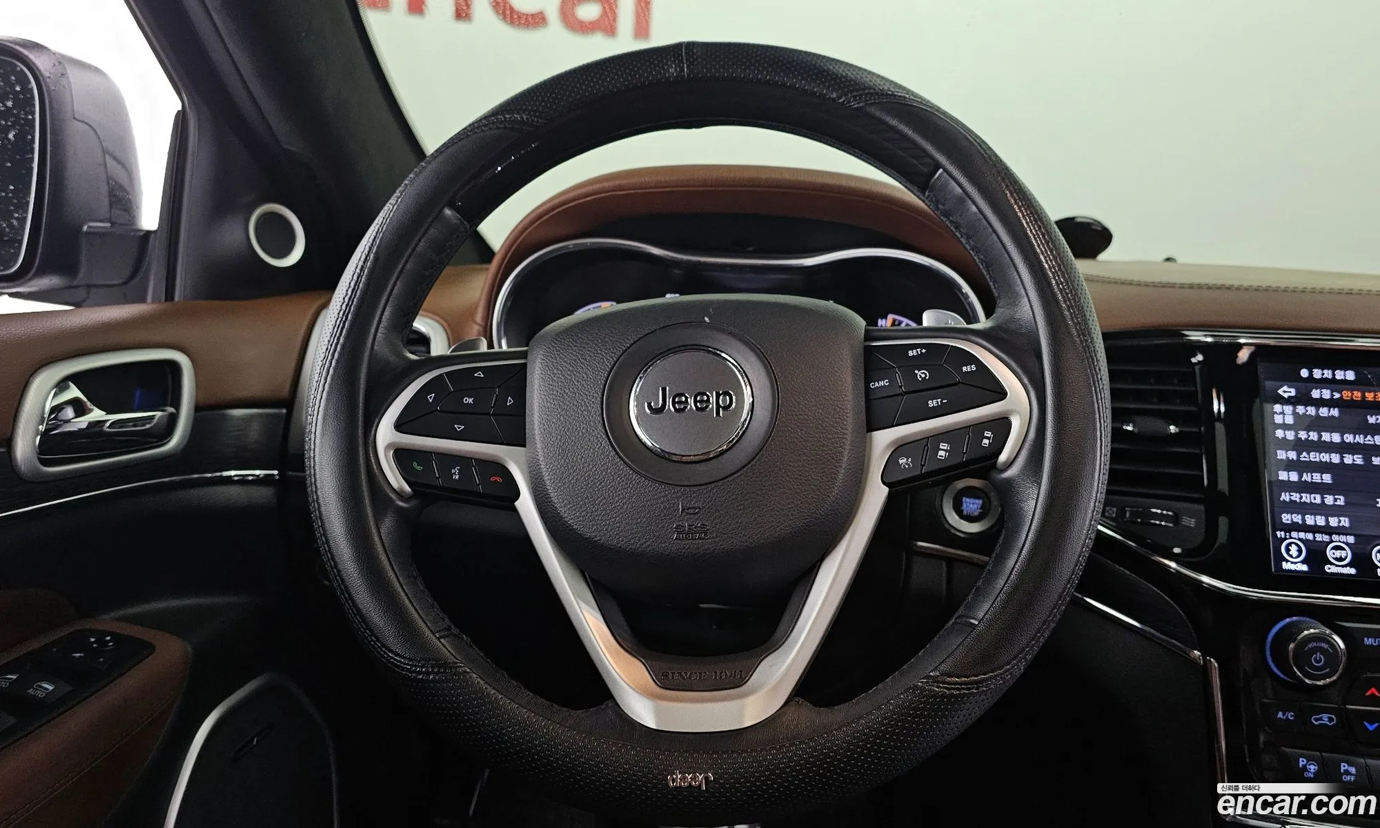 Jeep Grand Cherokee 2021 — 20