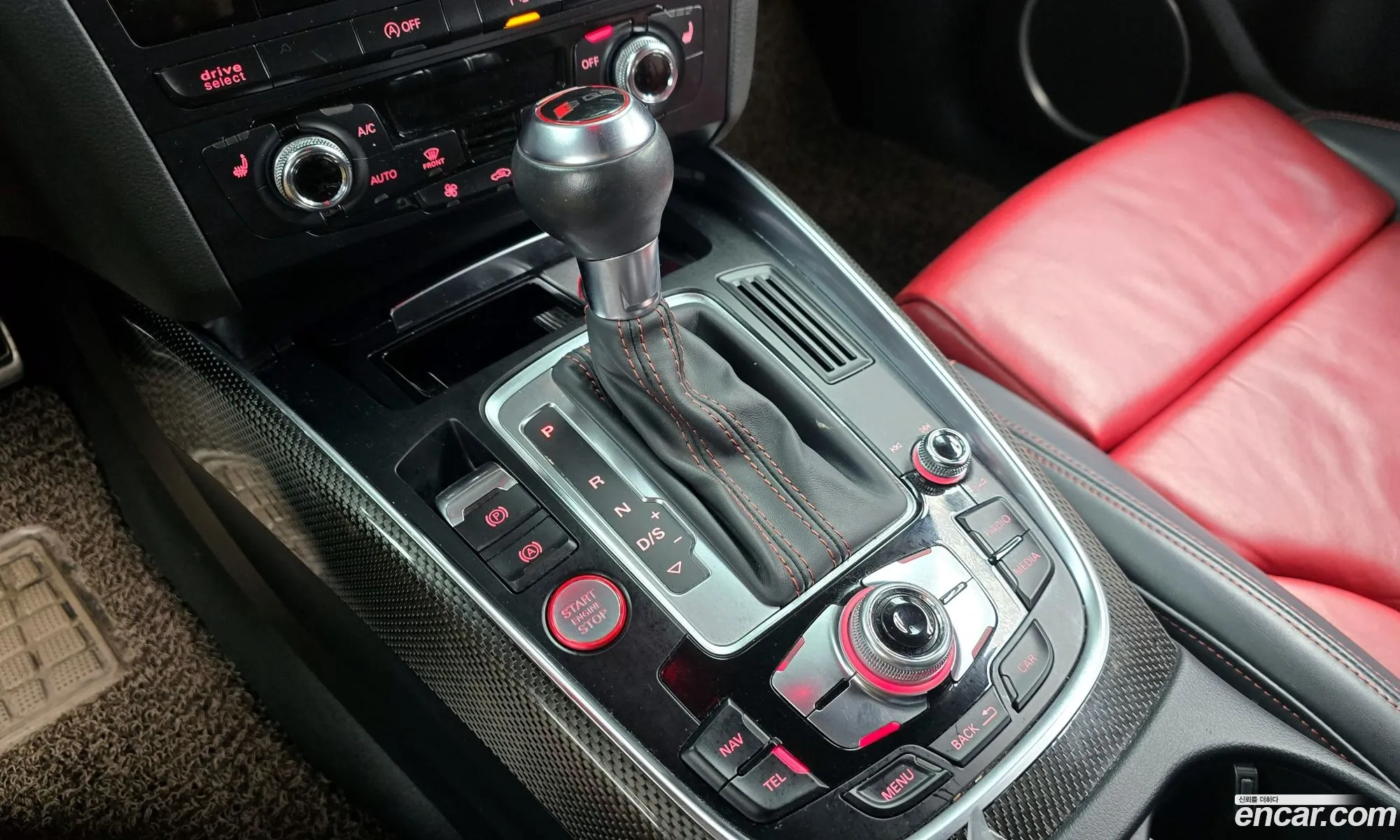 Audi SQ5 2014 WAUZZZ8R0FA011469 — 3