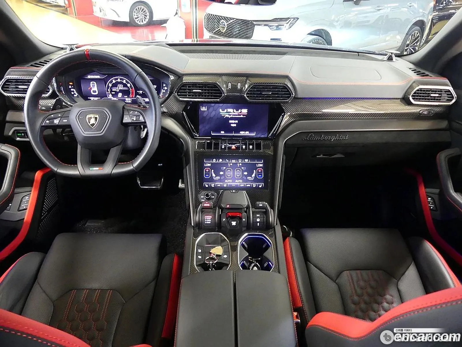 Lamborghini Urus 2023 — 18