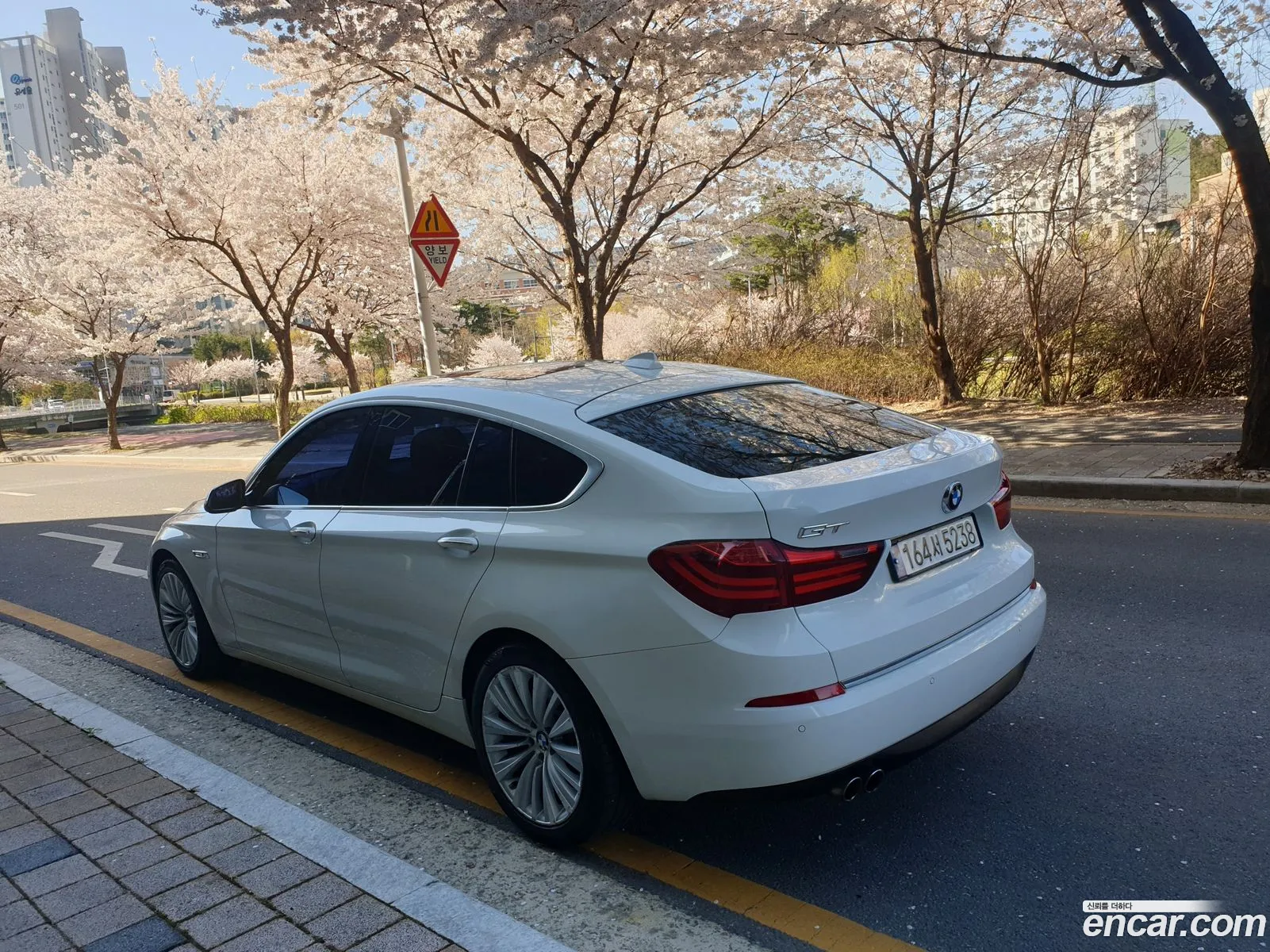 BMW 5 Series GT 2014 — 20