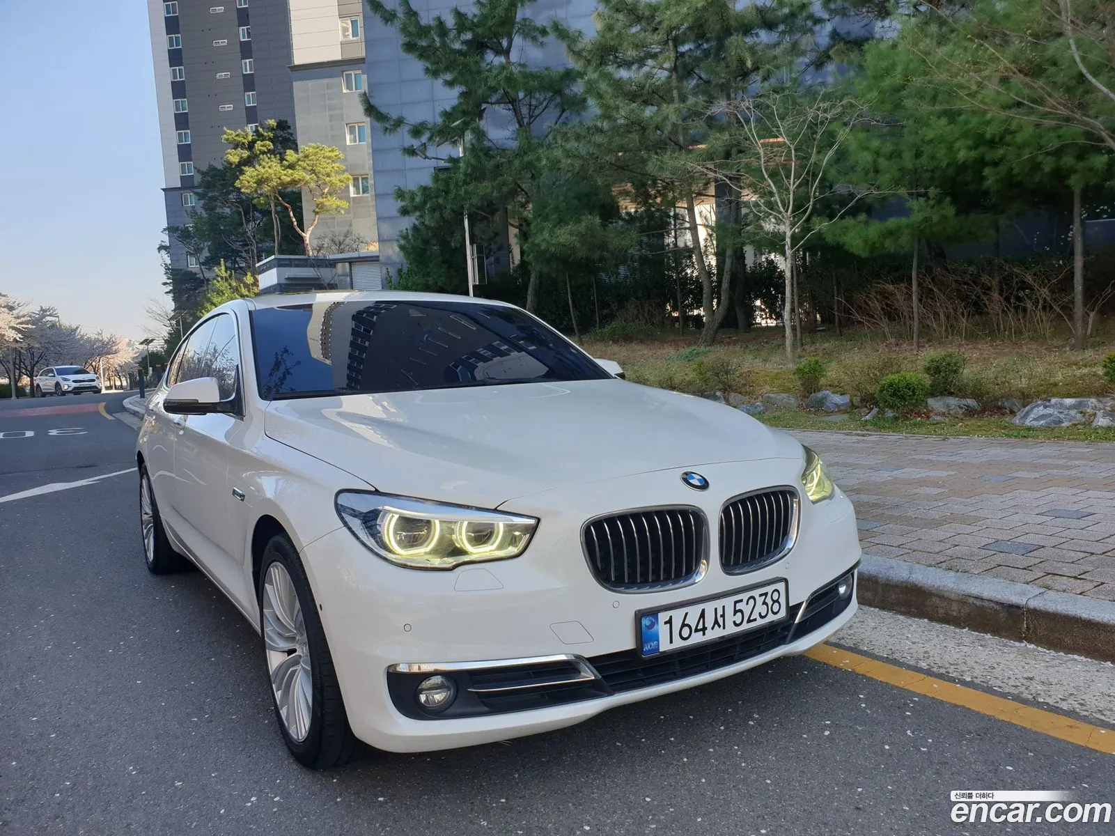 BMW 5 Series GT 2014 — 12