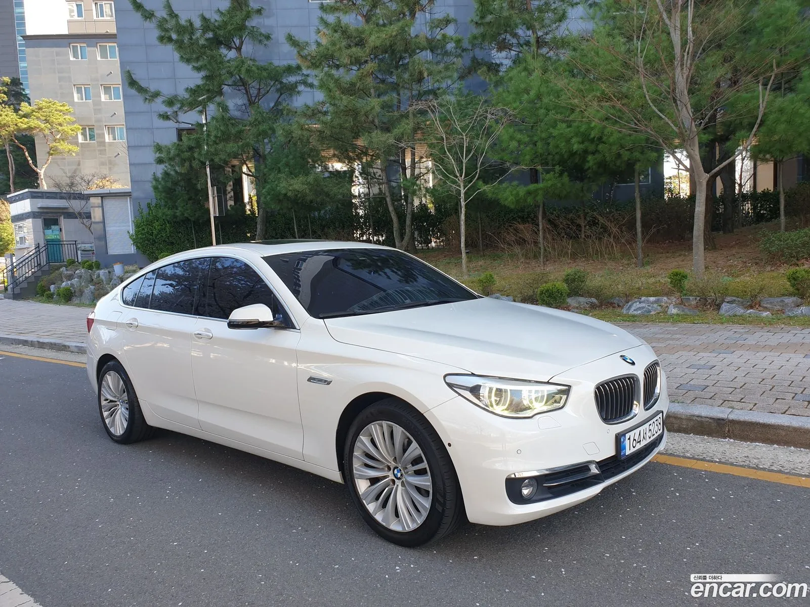 BMW 5 Series GT 2014 — 18