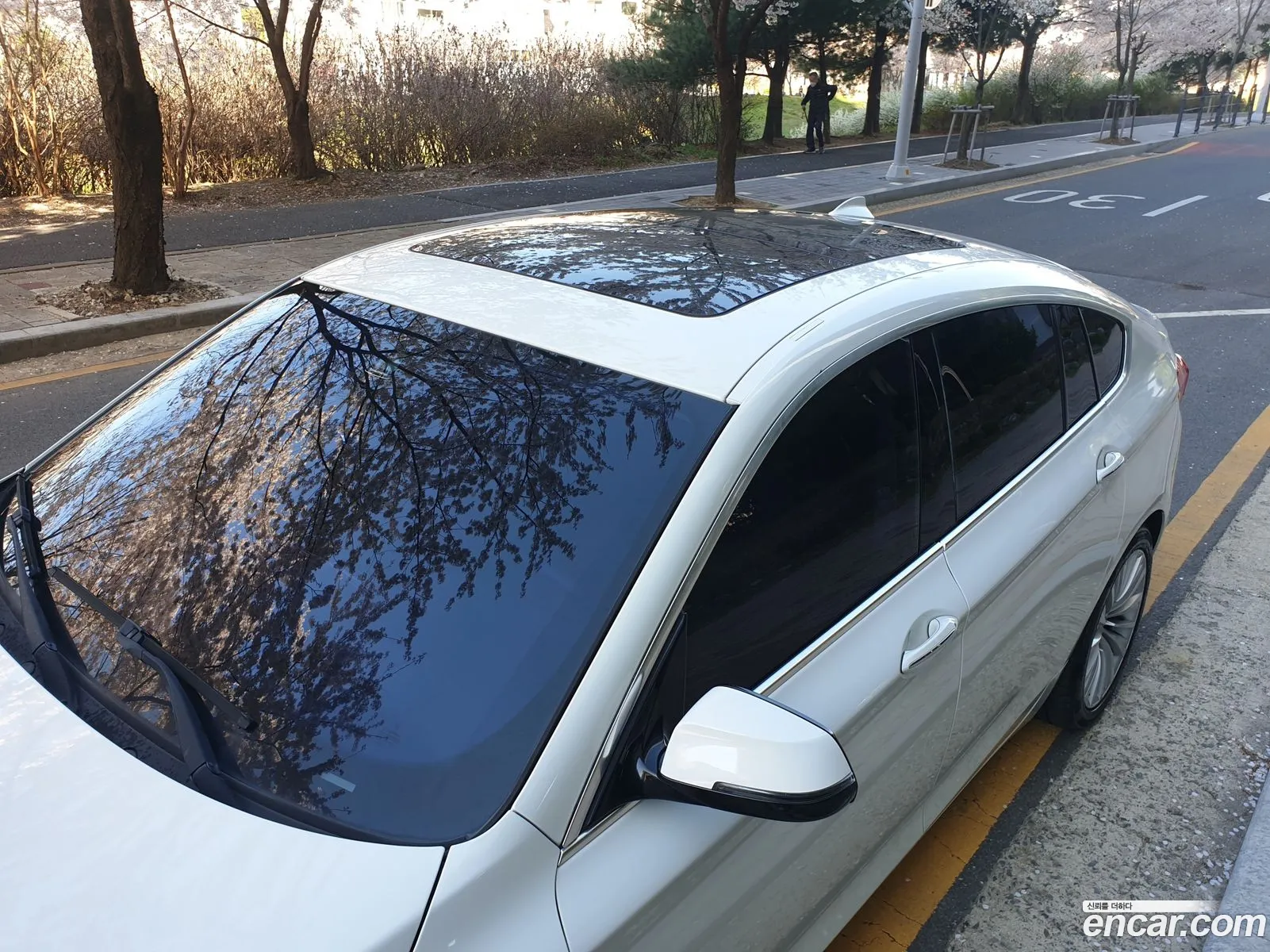 BMW 5 Series GT 2014 — 15