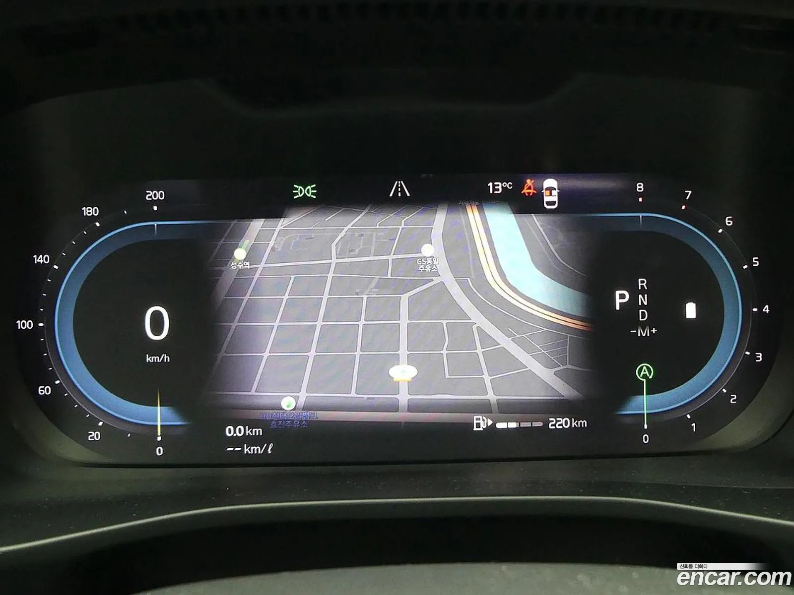 Volvo XC40 2024 — 8