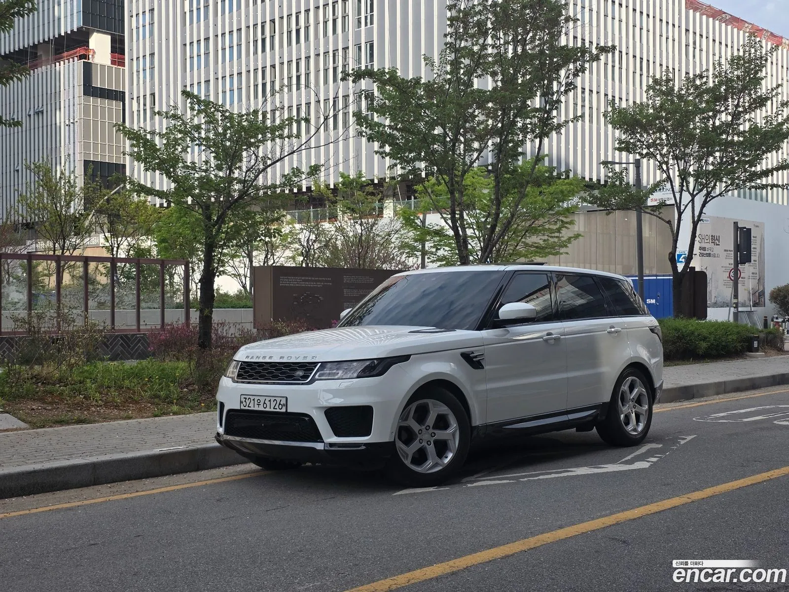 Land Rover Range Rover Sport 2019 — 14