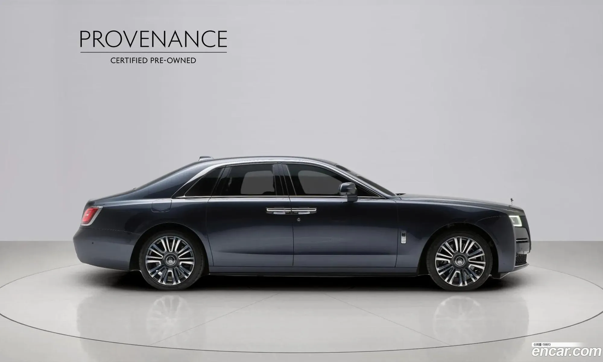 Rolls-Royce Ghost 2021 — 10