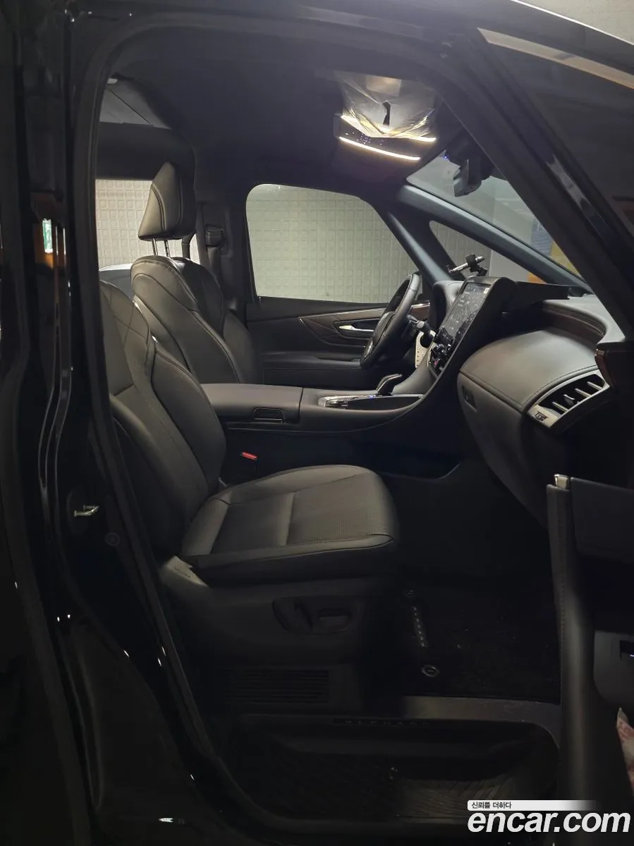 Toyota Alphard 2024 — 13