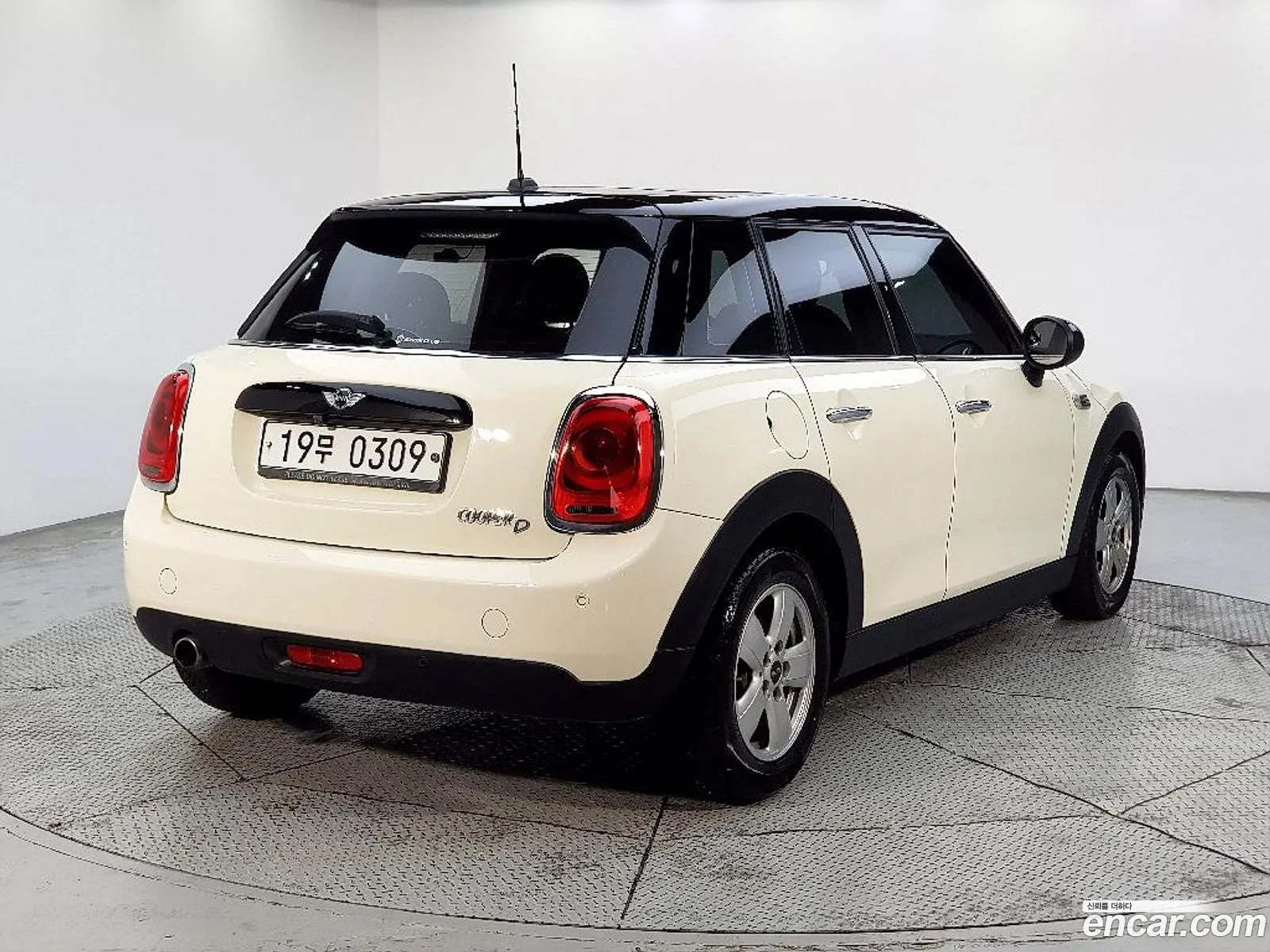 Mini Cooper D 2016 — 6