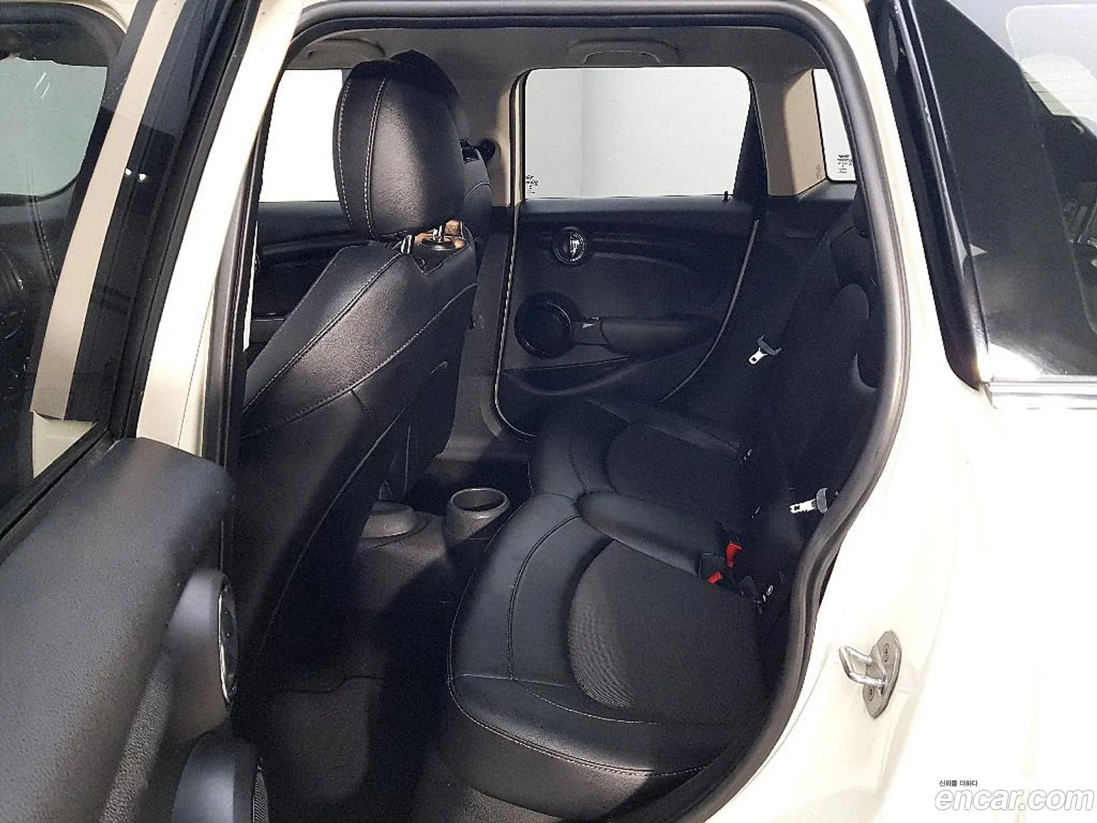 Mini Cooper D 2016 — 5