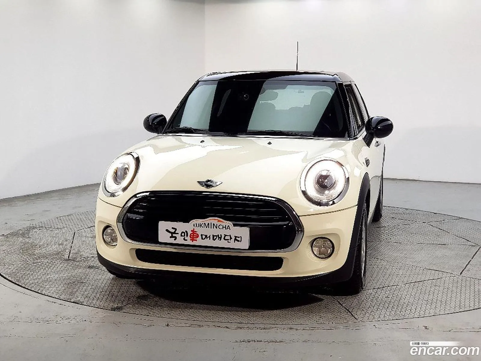 Mini Cooper D 2016 — 12