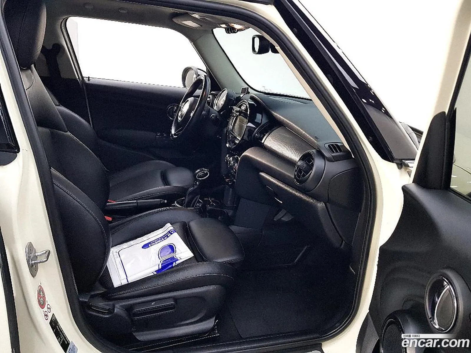 Mini Cooper D 2016 — 11