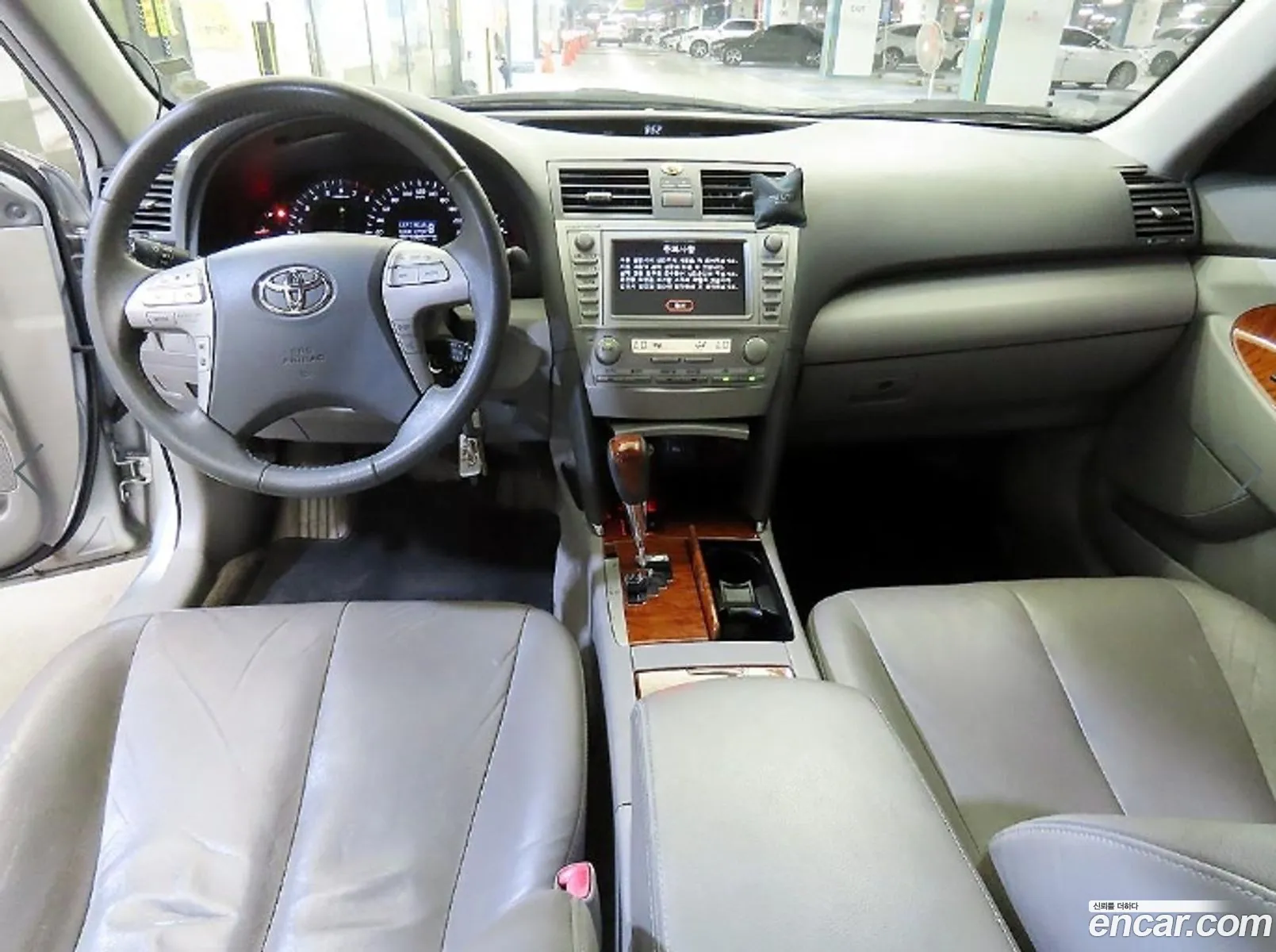 Toyota Camry 2009 — 14