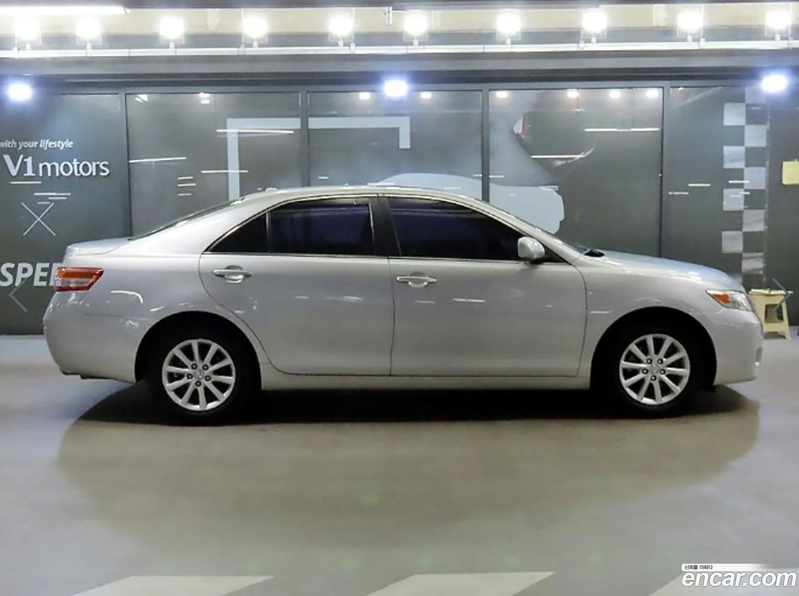 Toyota Camry 2009 — 16