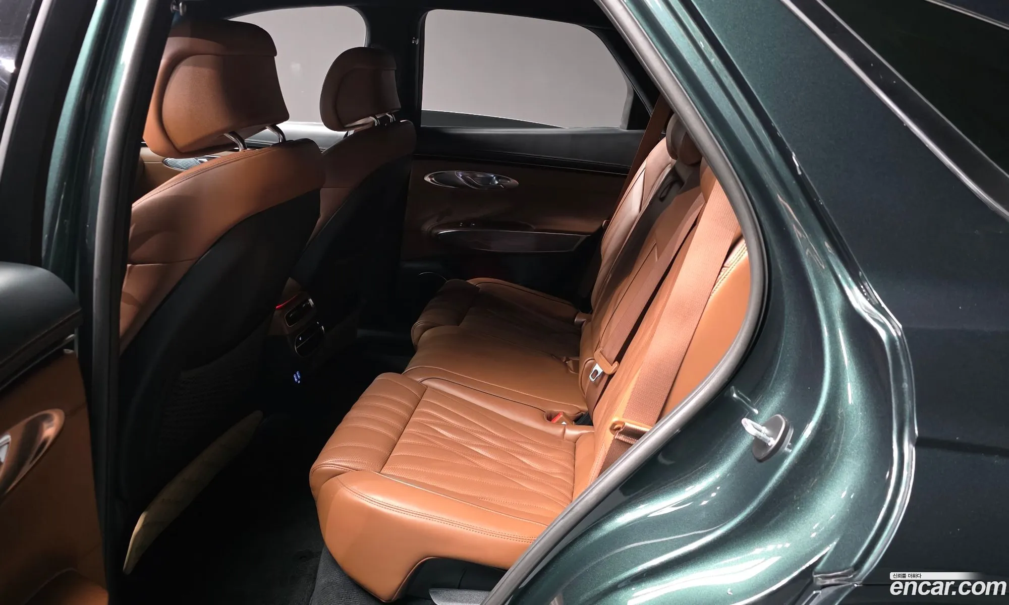 Genesis GV70 2023 — 27