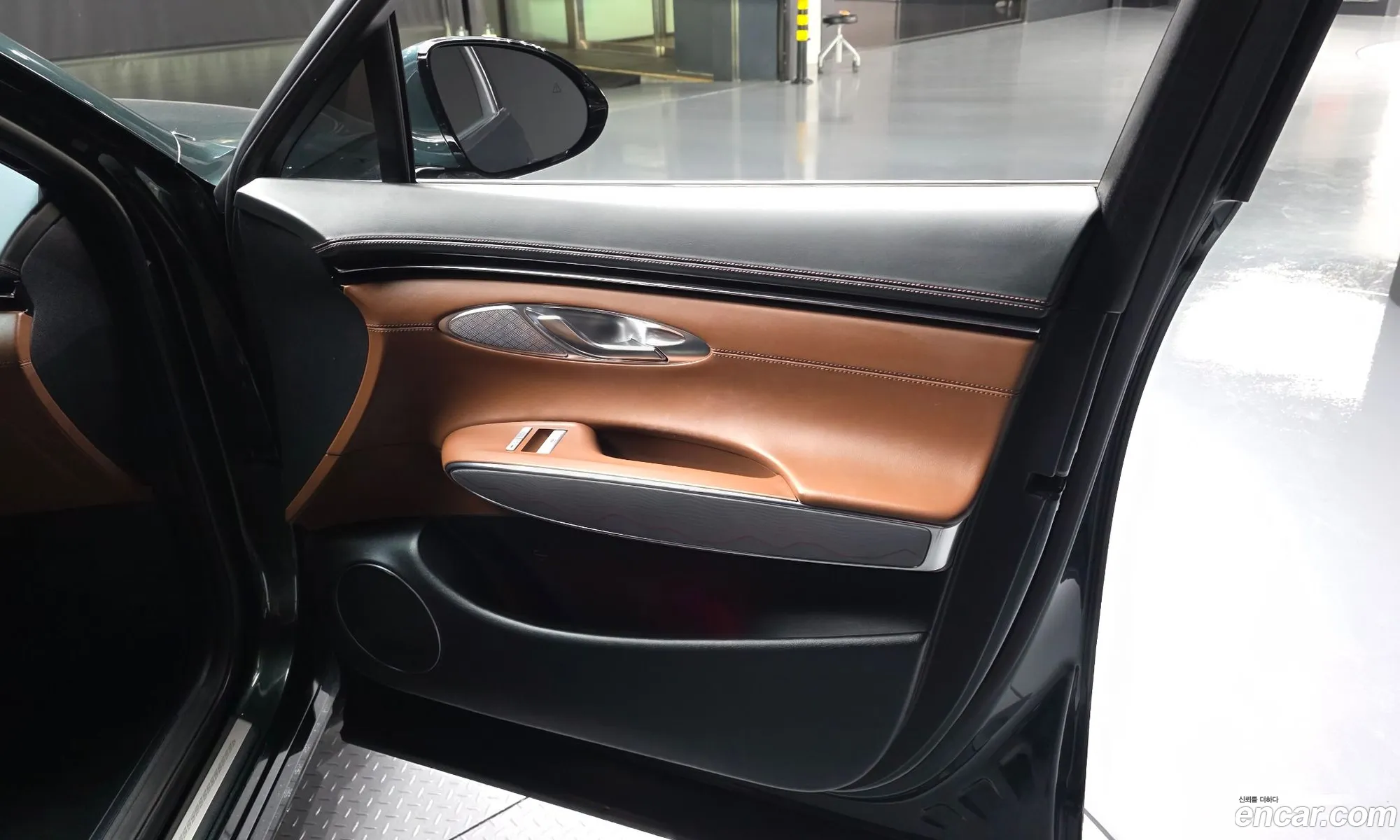 Genesis GV70 2023 — 10