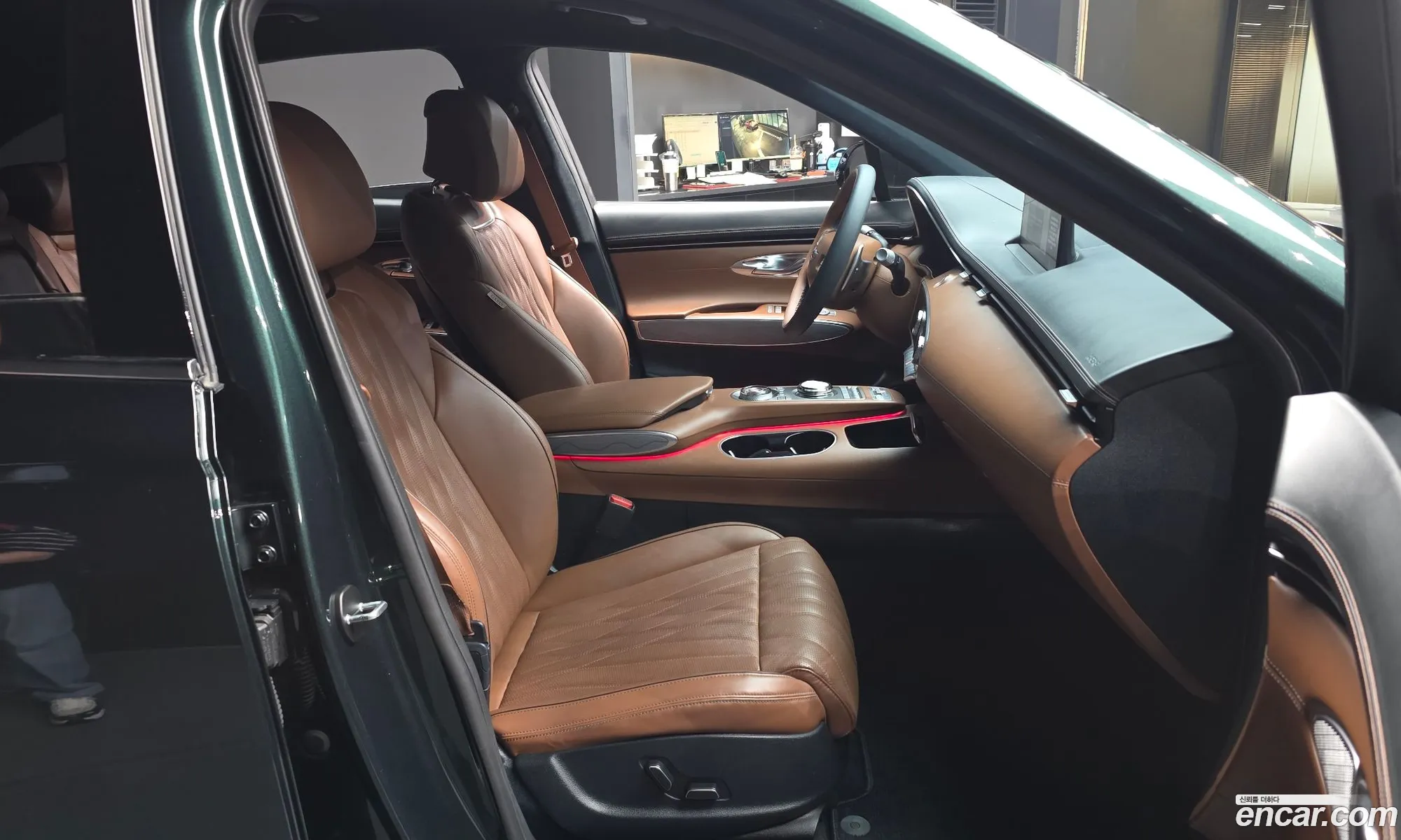 Genesis GV70 2023 — 18