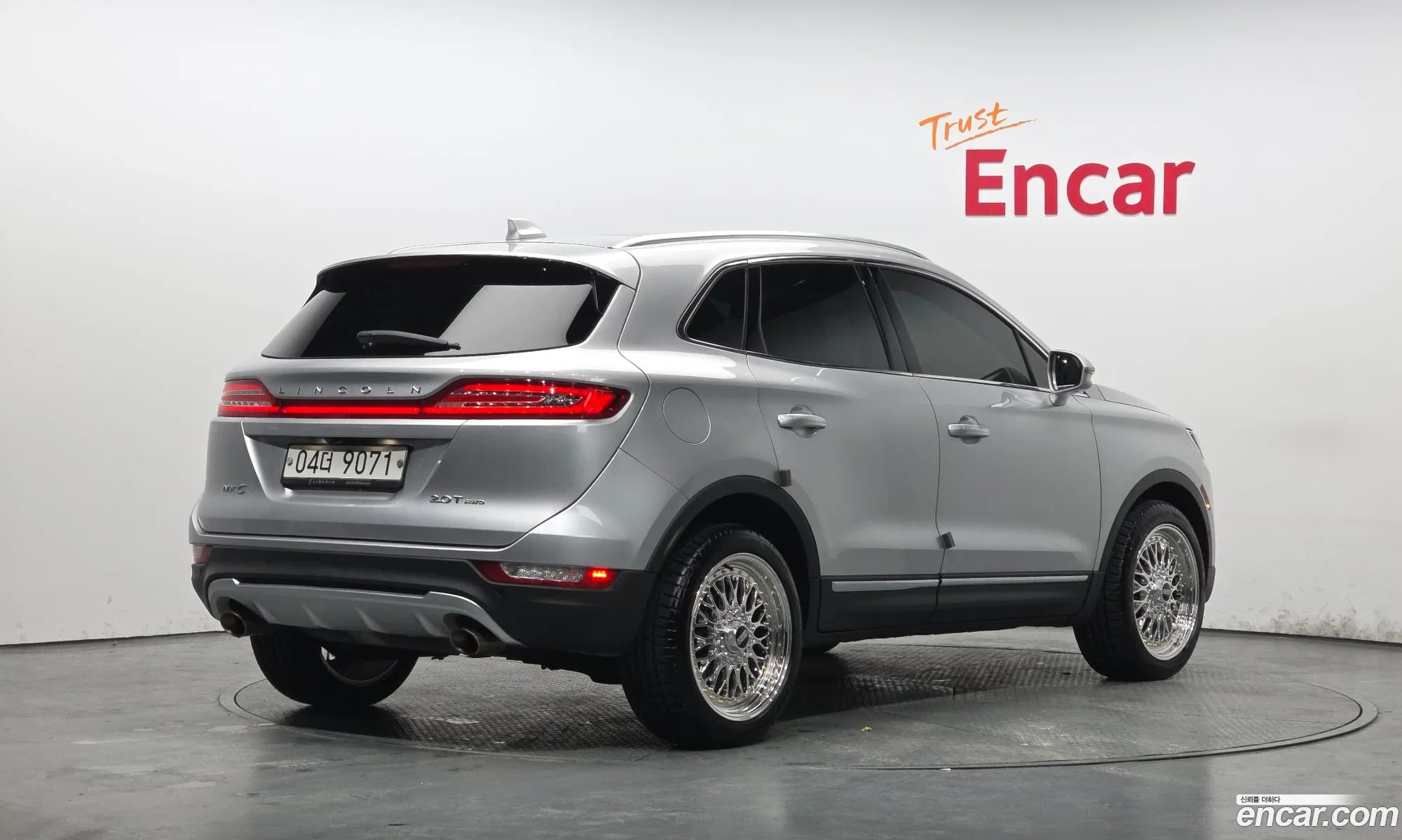 Lincoln MKC 2018 5LMCJ3D96JUL28448 — 34