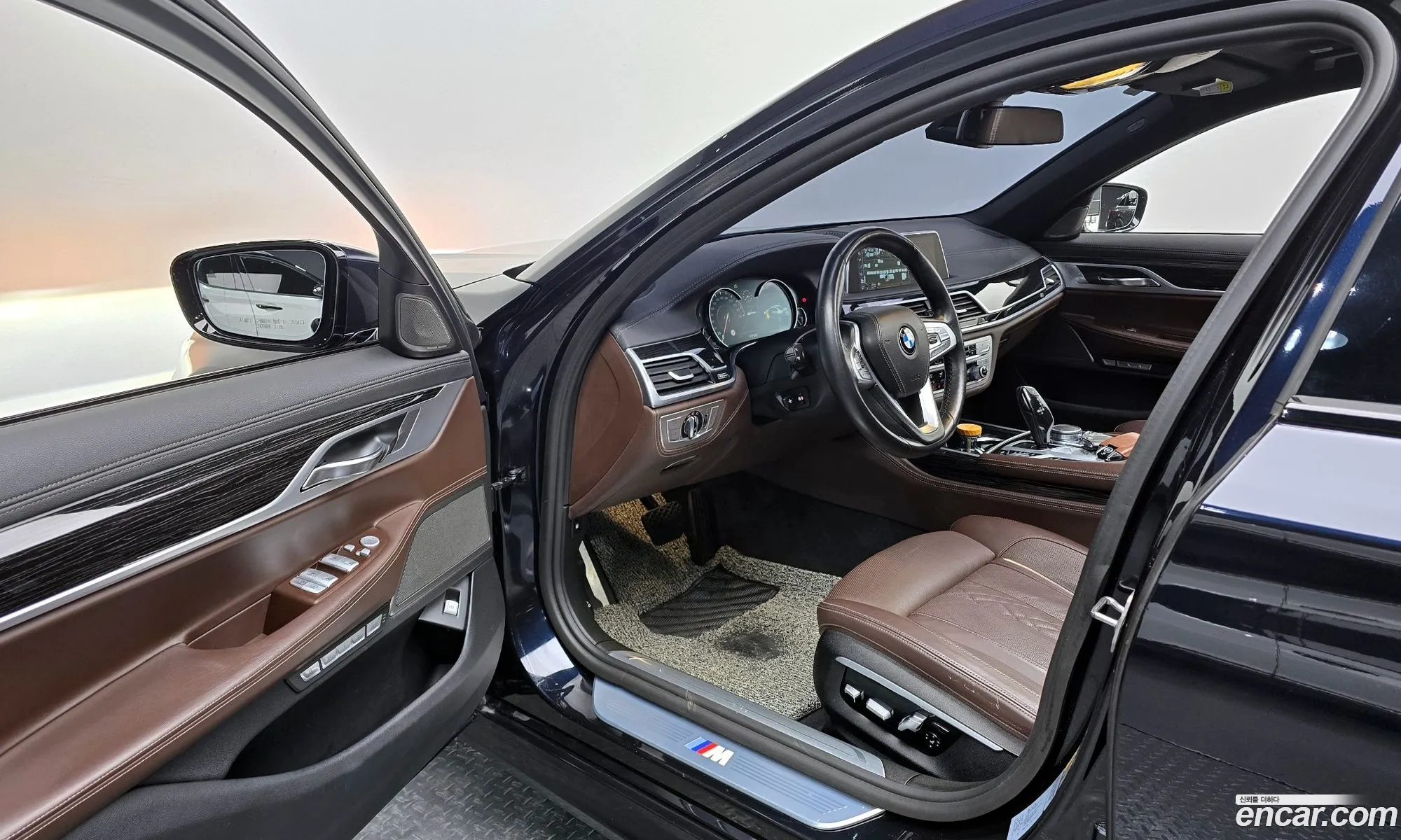 BMW 7 Series 2017 — 28