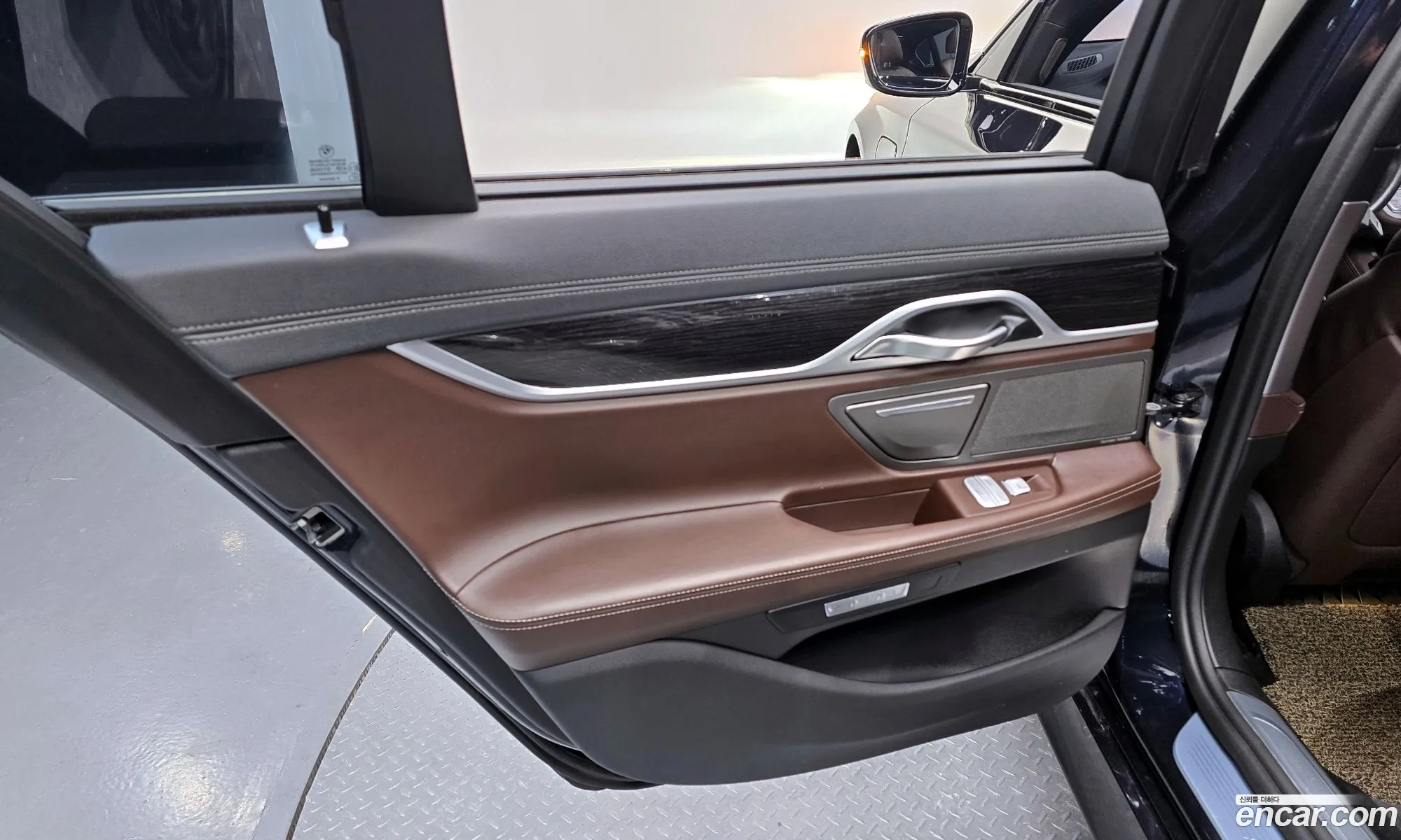 BMW 7 Series 2017 — 26