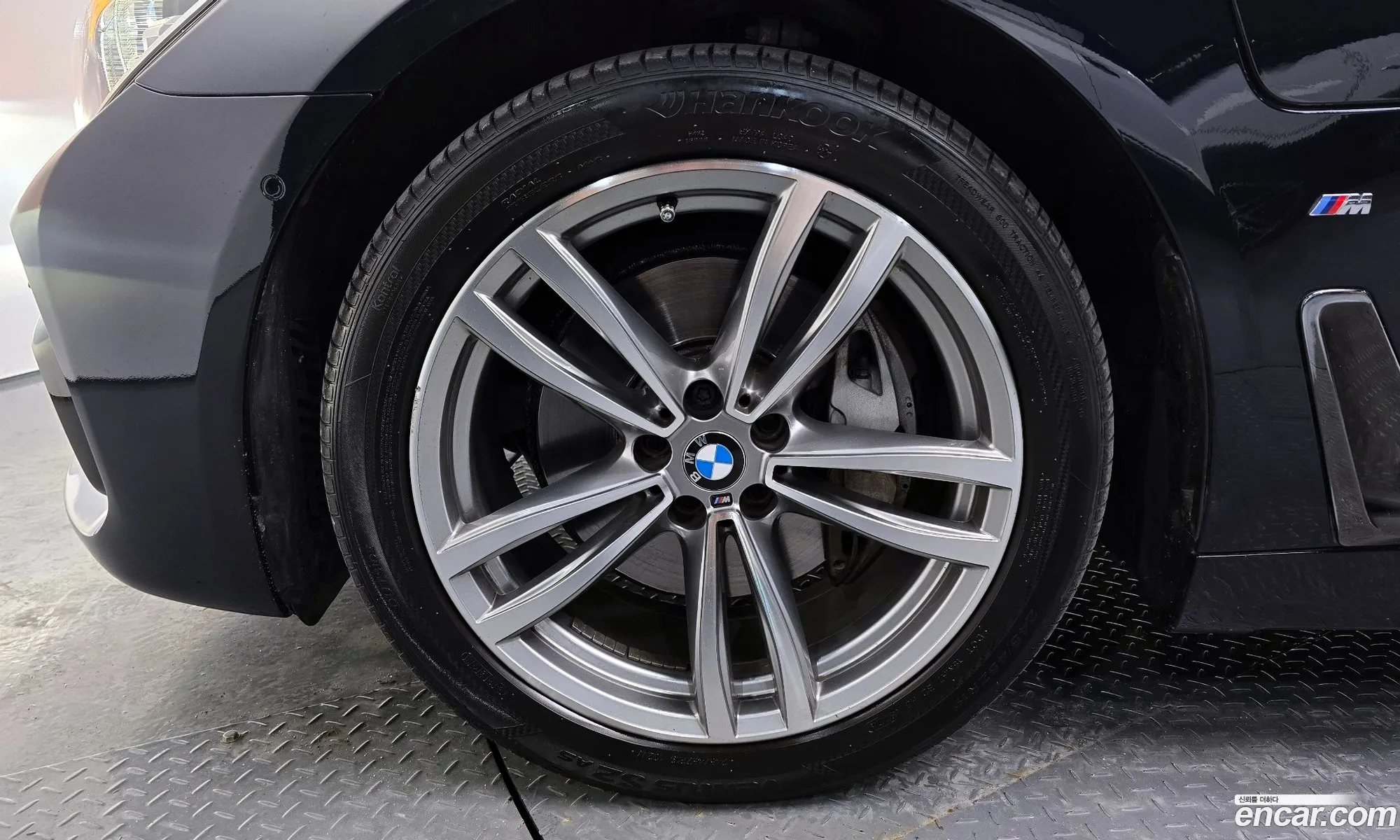 BMW 7 Series 2017 — 24