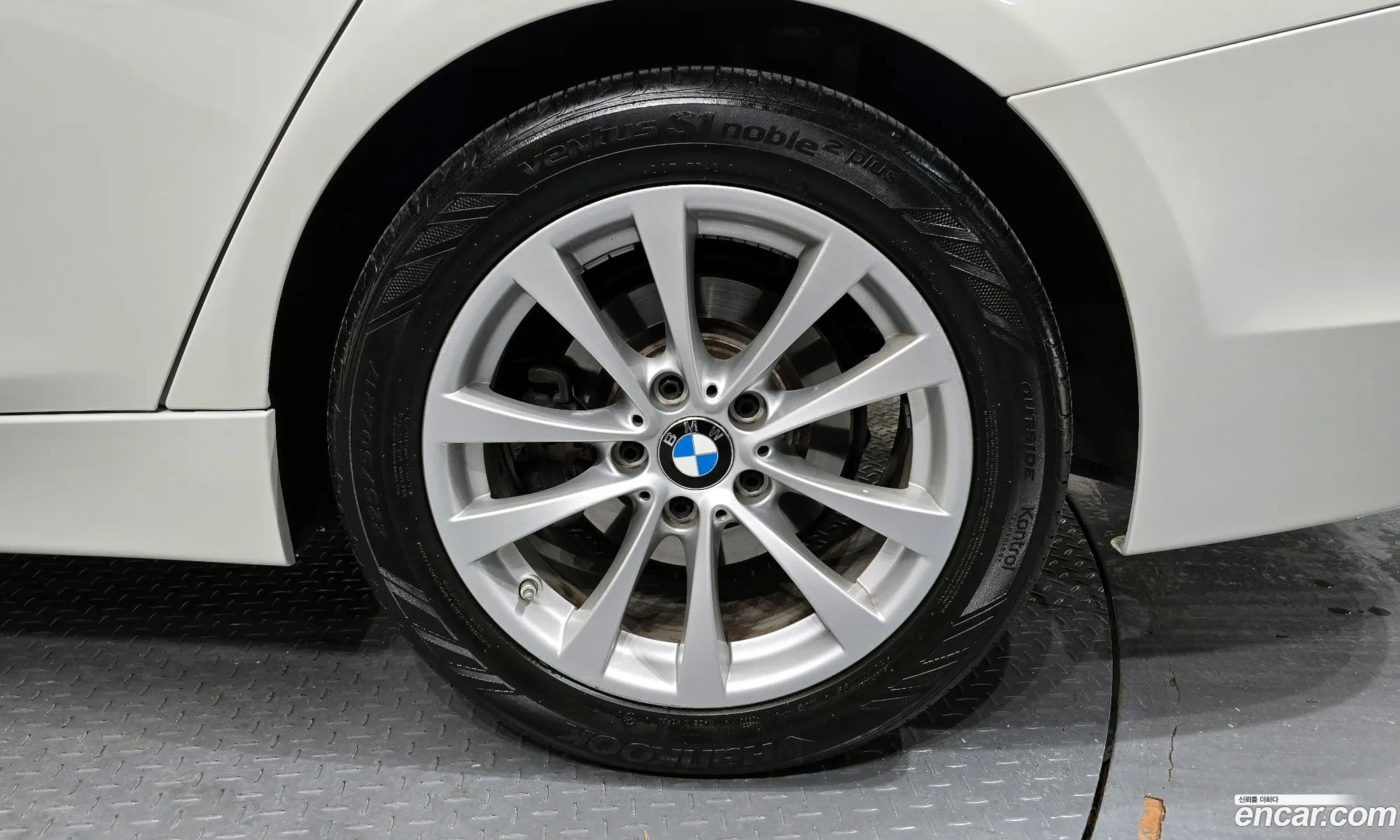 BMW 3 Series 2018 WBA8C5106JA075400 — 21