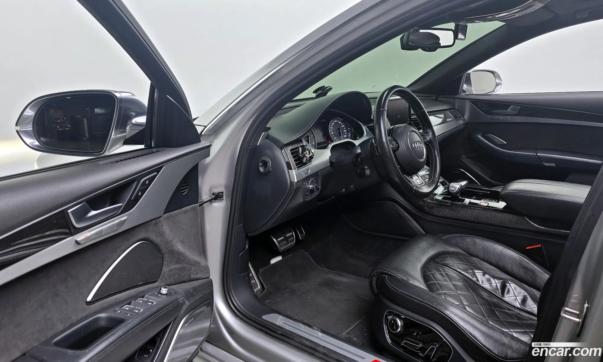 Audi S8 2013 WAUZZZ4H3DN014689 — 4