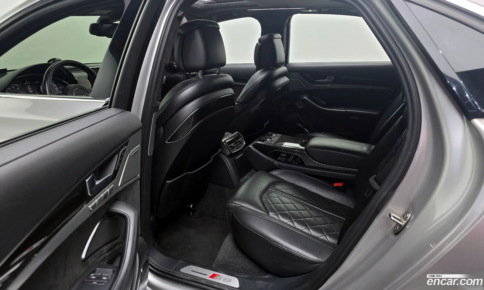 Audi S8 2013 WAUZZZ4H3DN014689 — 20