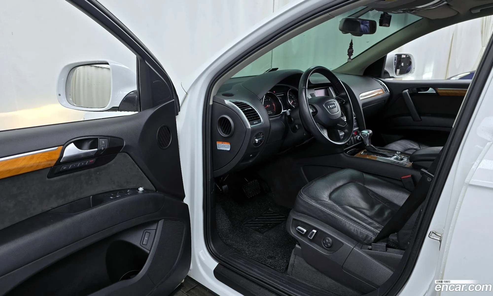 Audi Q7 2013 WAUZZZ4L2DD028223 — 3