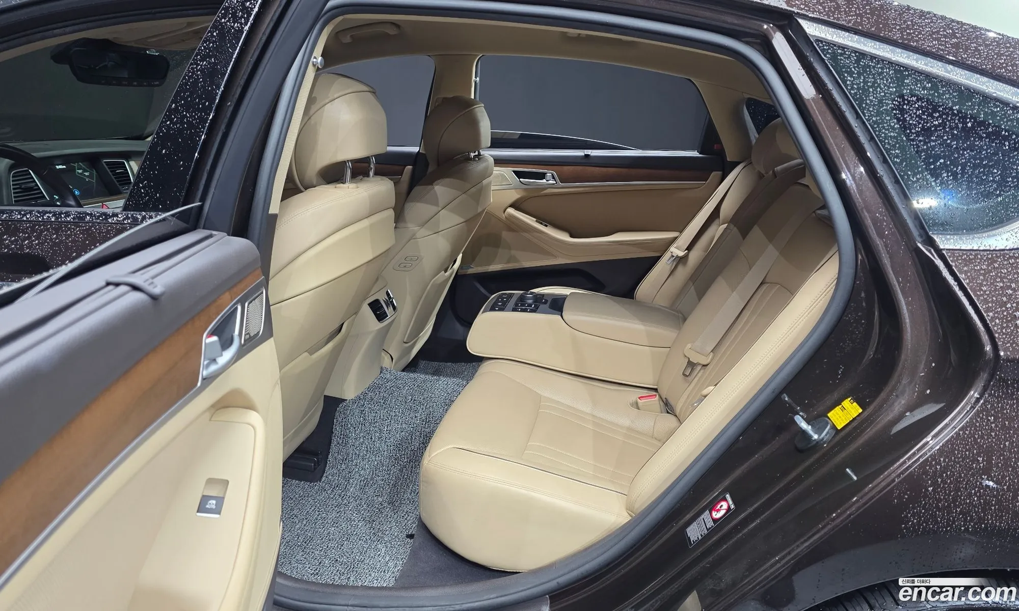 Genesis G80 2018 — 12