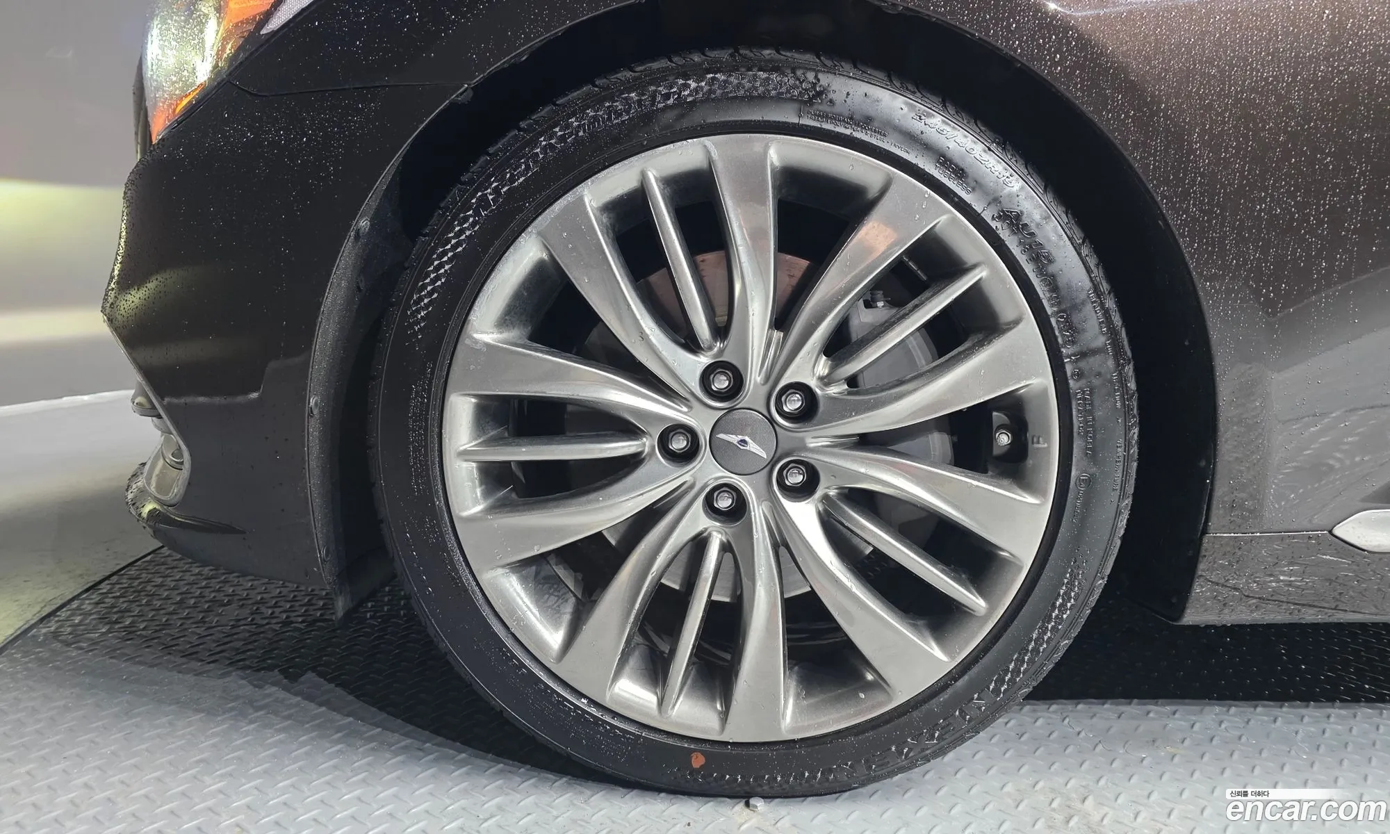 Genesis G80 2018 — 13