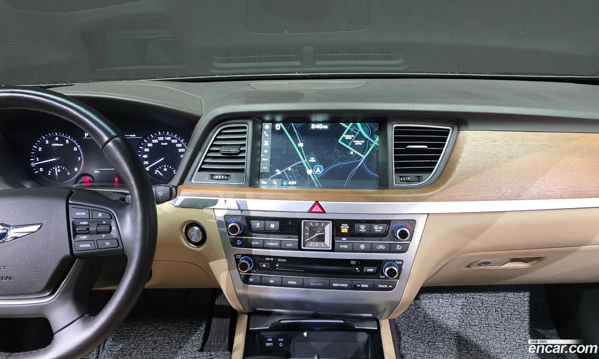 Genesis G80 2018 — 23