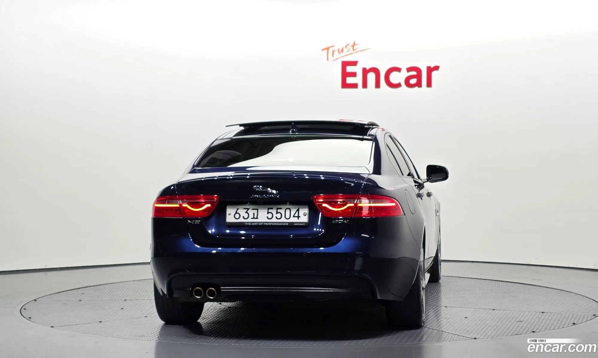 Jaguar XE 2016 SAJAB4BN1GA923852 — 17